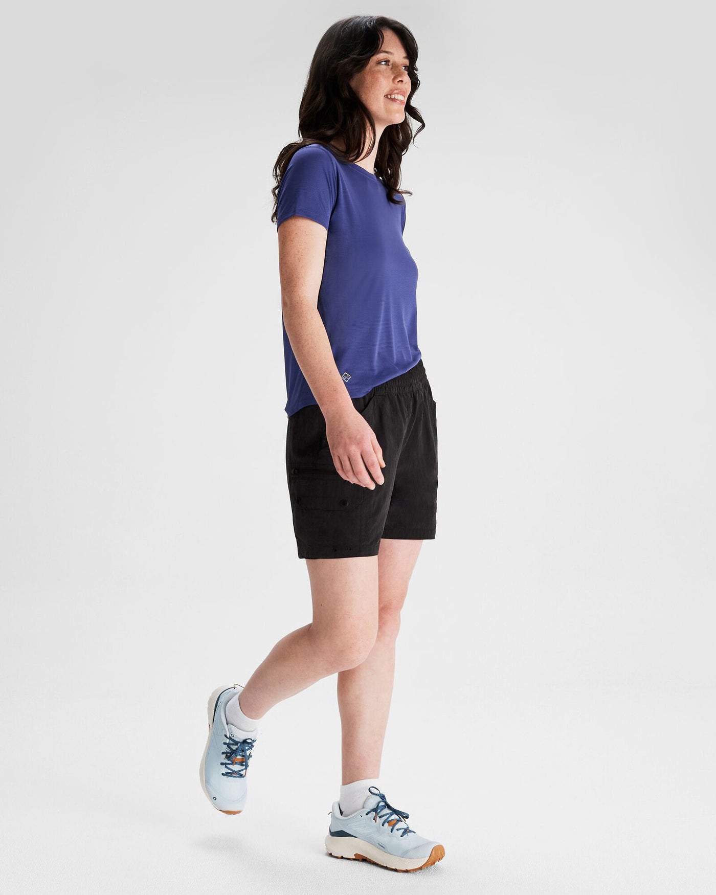 b1021_902_evry_day_womens_cargo_shorts_v2_b_1743632260000