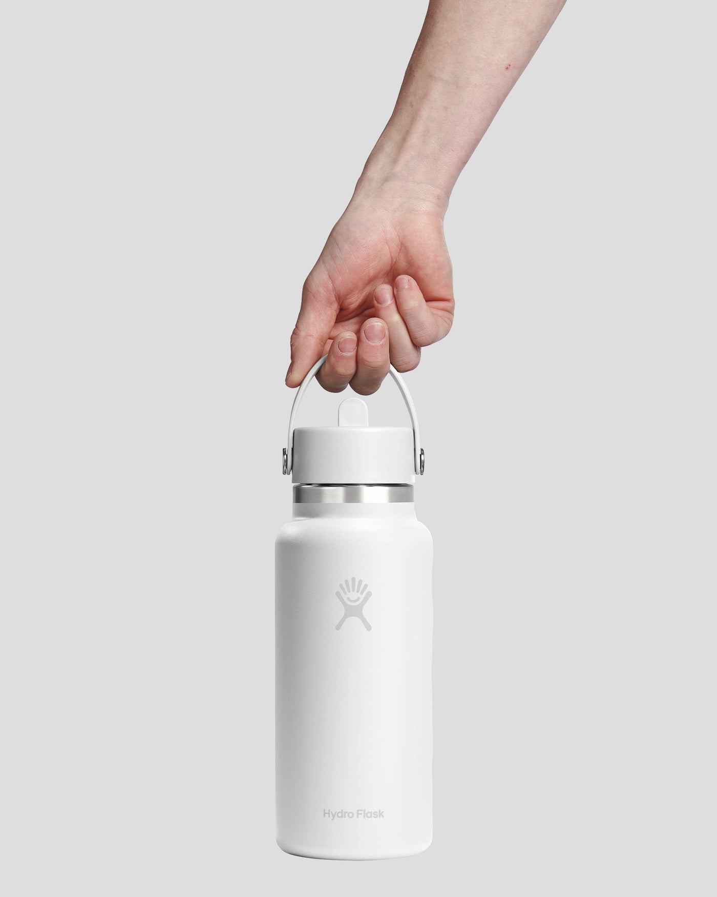 b1264_p5n_32ozwideflexstraw_white_c_1784608946000