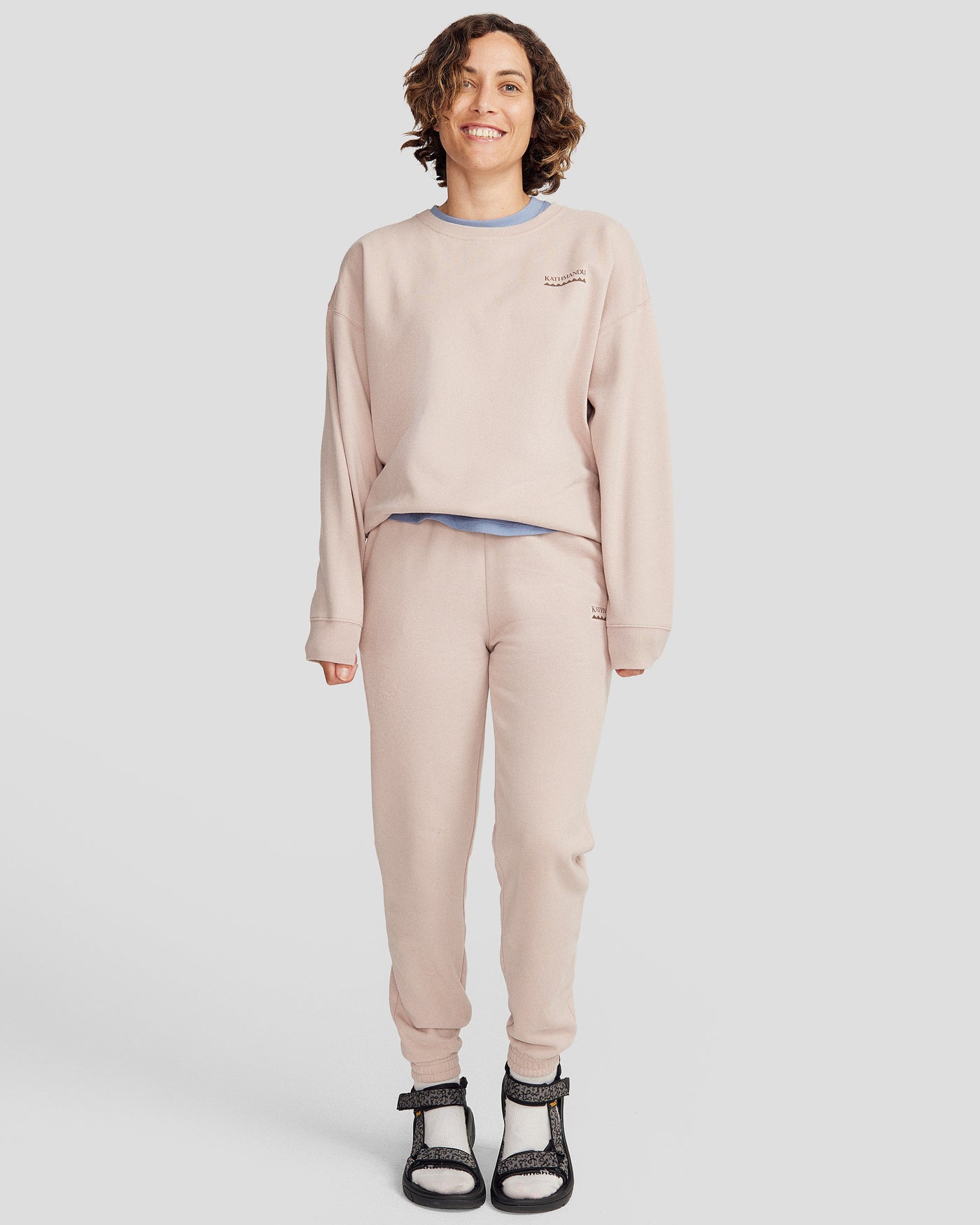 b1444_or1_womens_heritage_relaxed_crew_sweatshirt_n_b_1744694229000