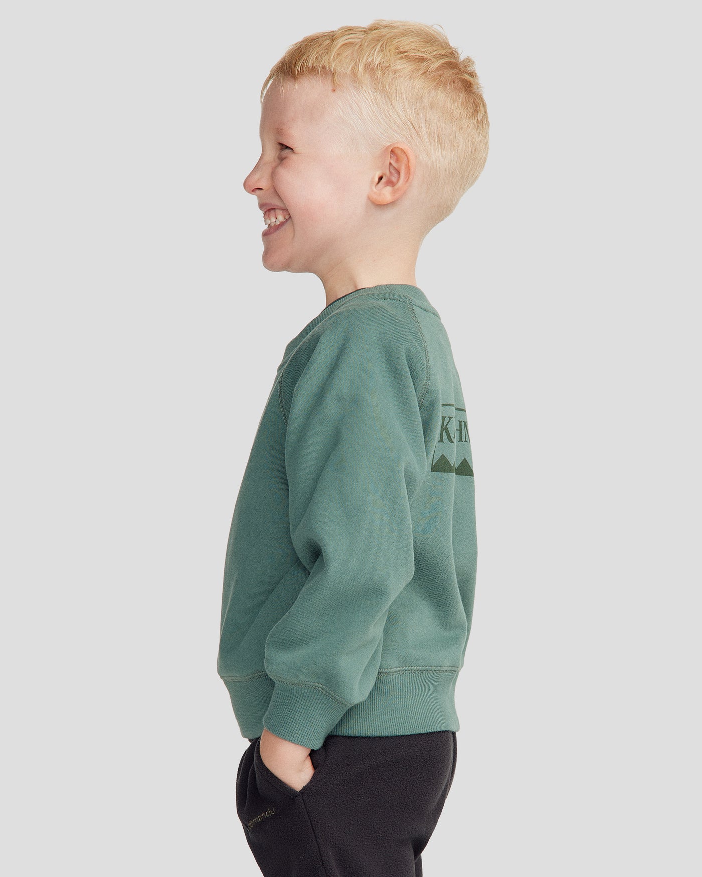 b1452_or5_kids_heritage_crew_c_1744693902000