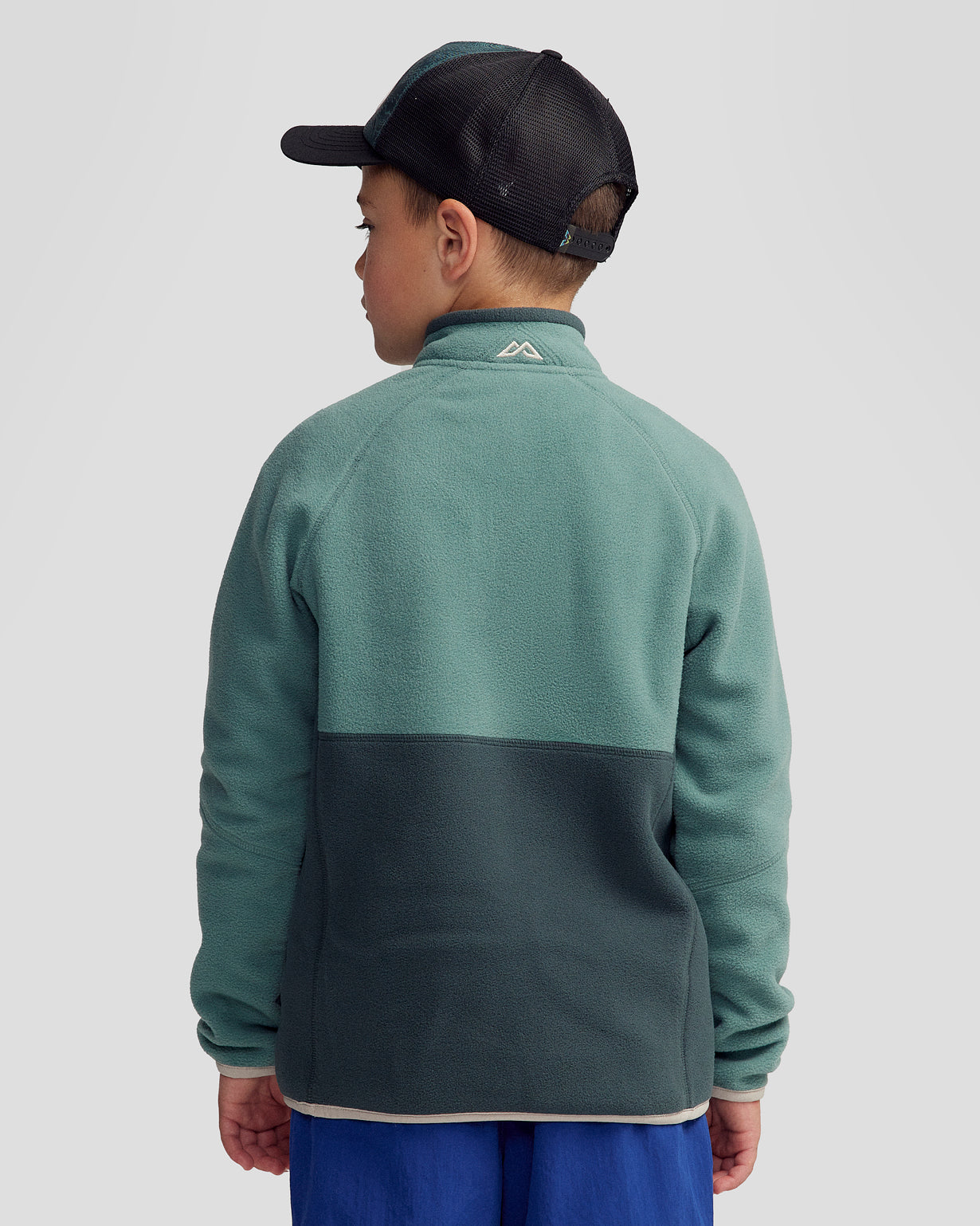 b1497_or5_kids_trailhead_fleece_lt_pullover_green_m_d_1230x1538_fd3d2db_1756934298000
