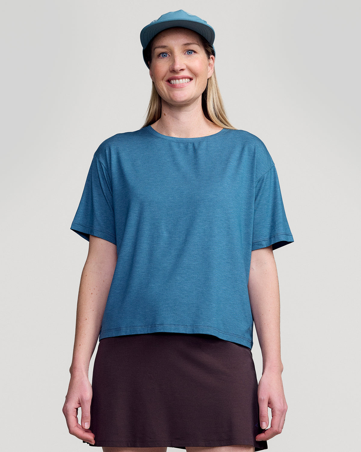 b1541_og6_womens_anytime_short_sleeve_boxy_te_a_1754351651000