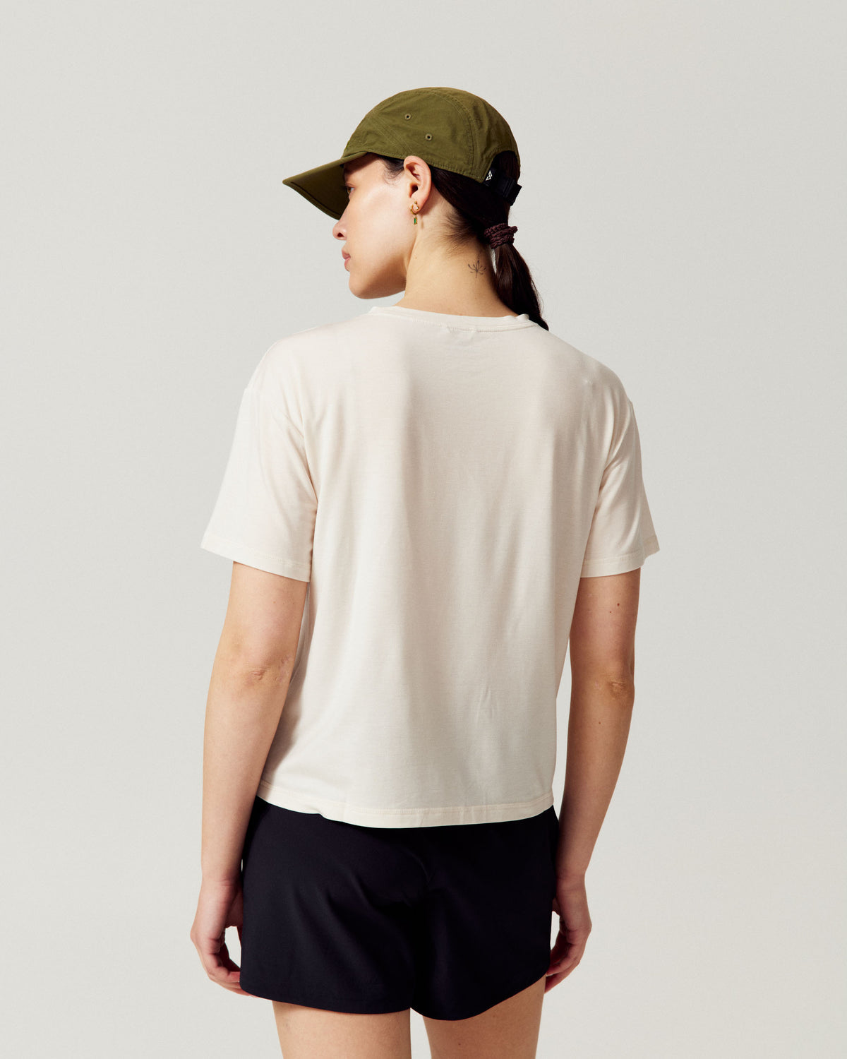 b1541_olb_womns_anytime_short_sleeve_boxy_tee_d_1790025589000