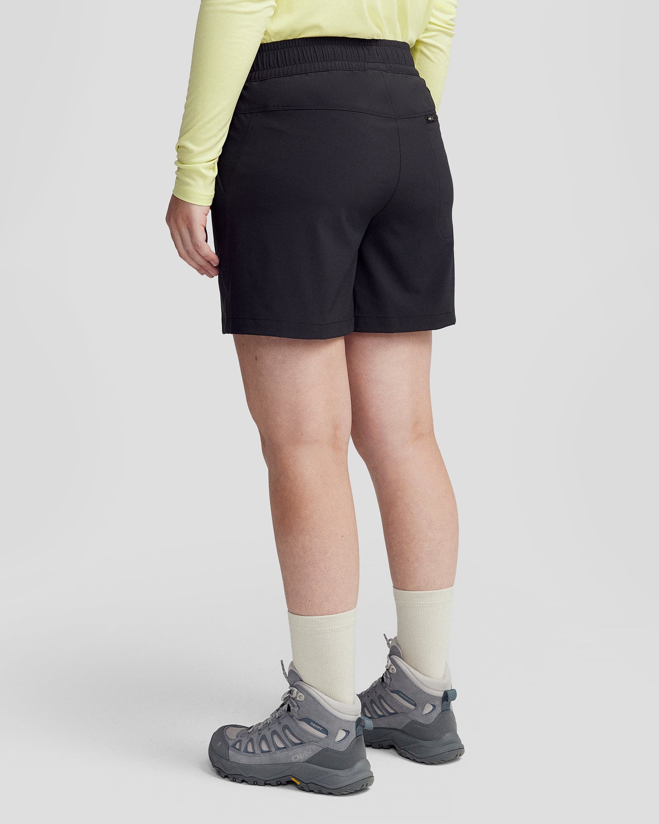 b1569_o4w_womens_trailhead_5inch_shorts_black_d_1331x1663_376f7b2_1756934211000