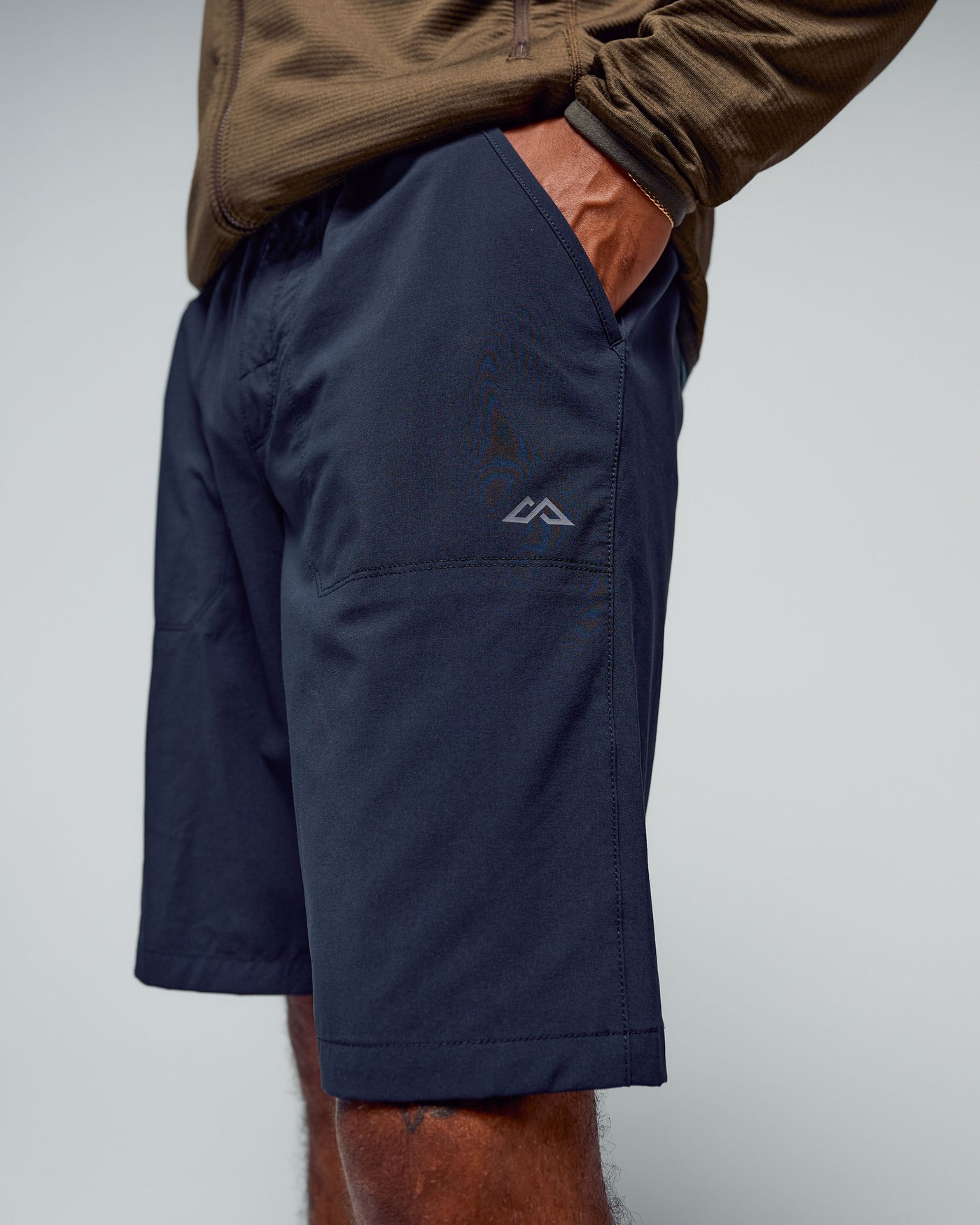 b1570_o4w_mens_trailhead_9_inch_shorts_d_1768348920000