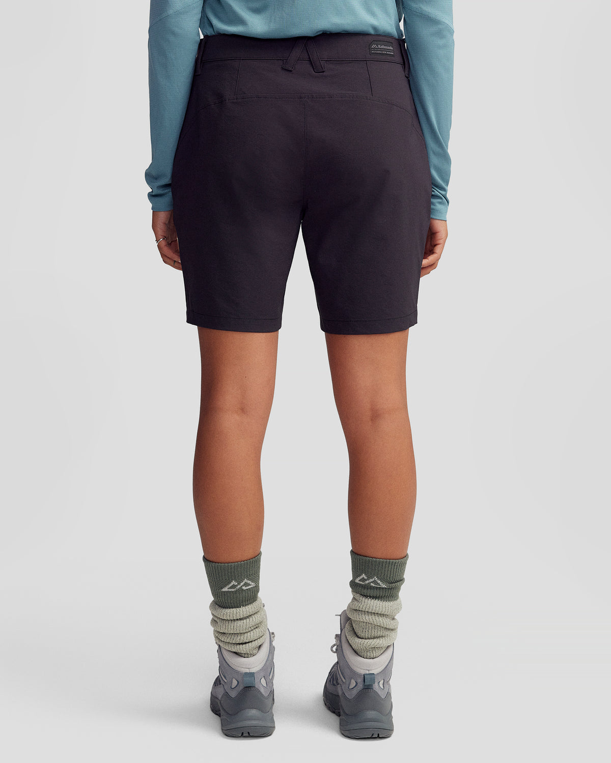 b1571_o4w_womens_ridge_7inch_shorts_black_d_1411x1764_d450302_1756934195000
