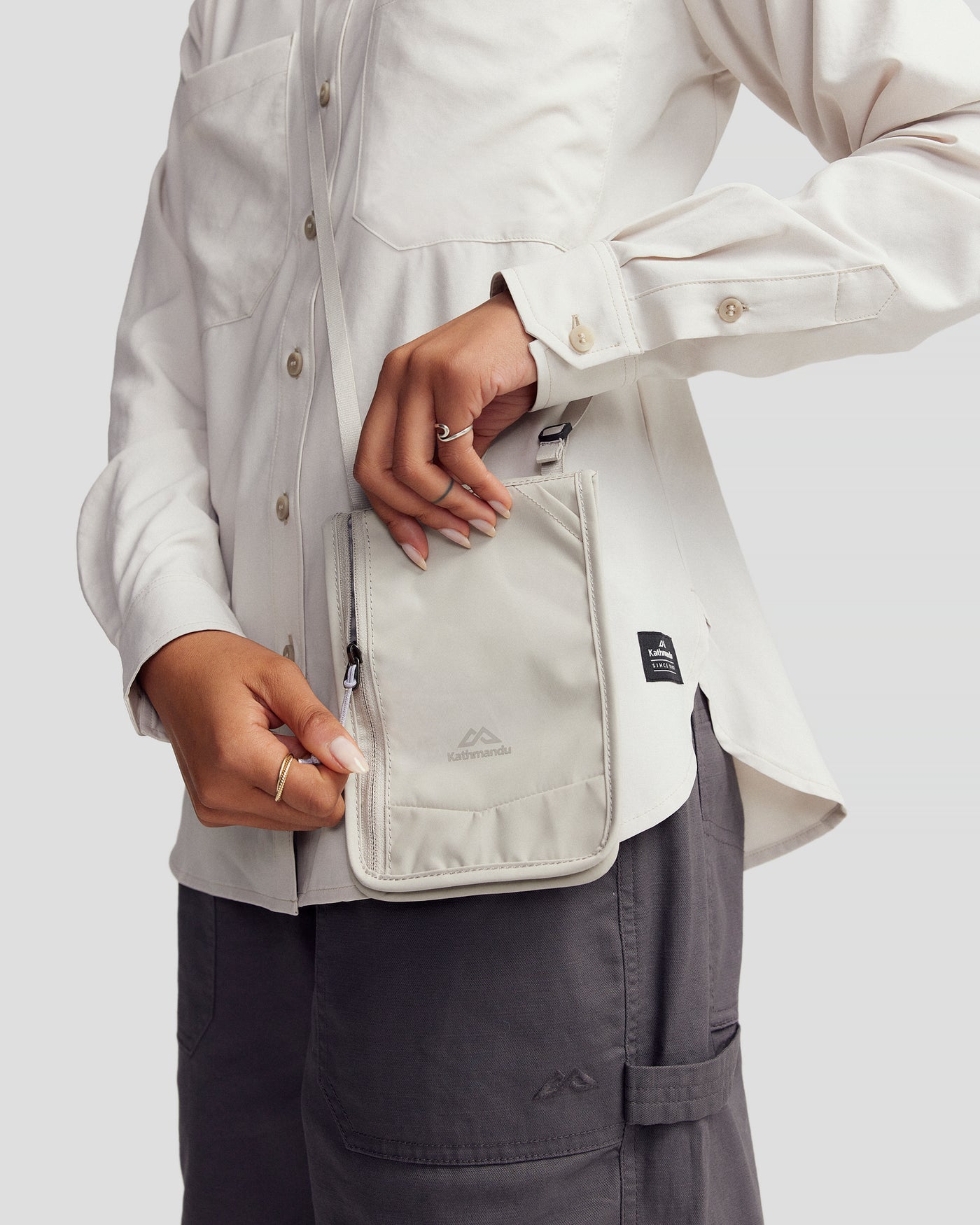 b1619_or8_flight_rfid_money_pouch_n_c_1754351629000