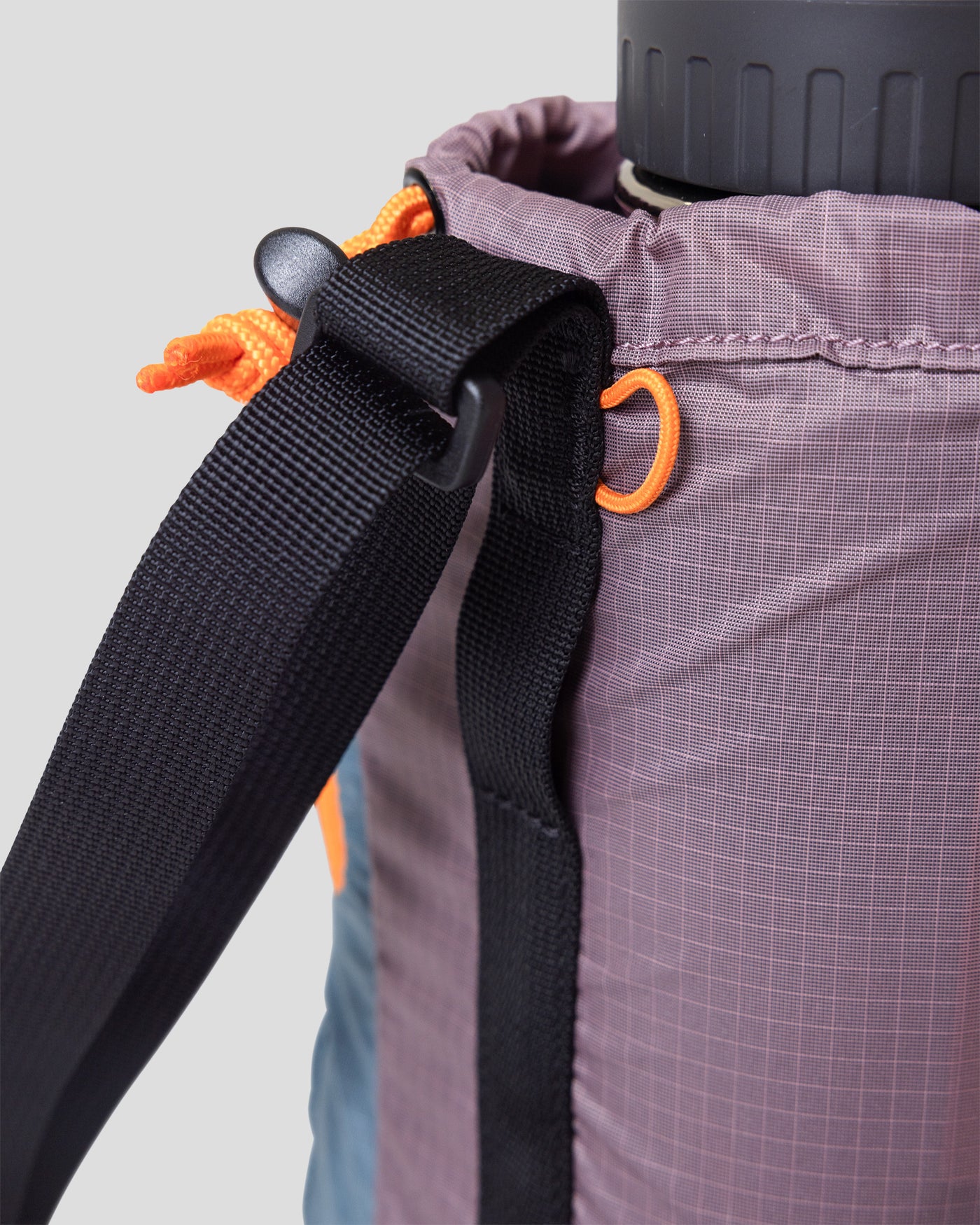 b1633_038_pack_and_go_bottle_holder_d_1772667364000