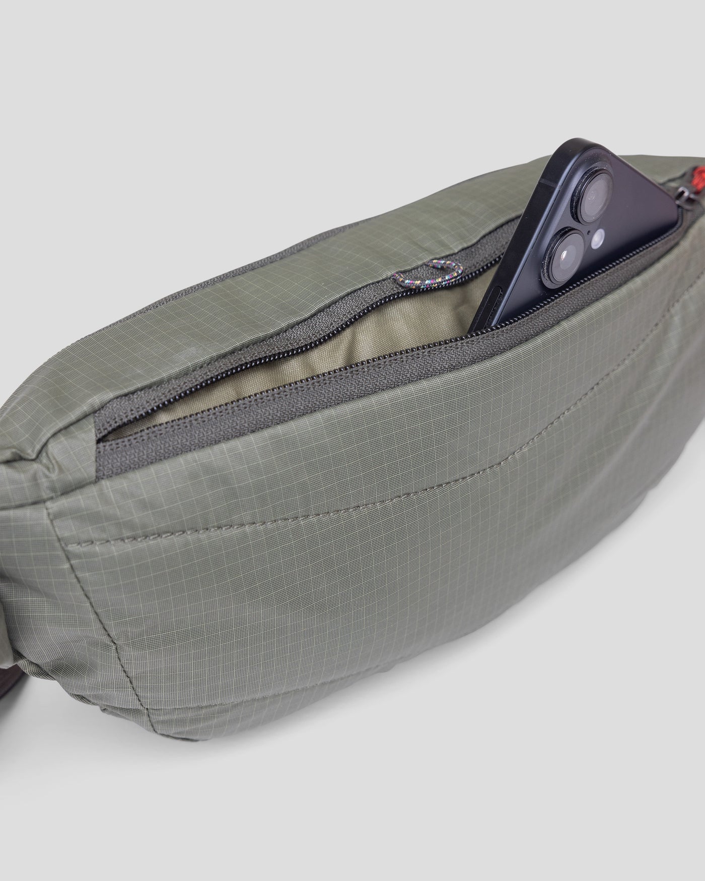 b1634_o4v_packandgo_pouch_cross_body_g_1772667351000