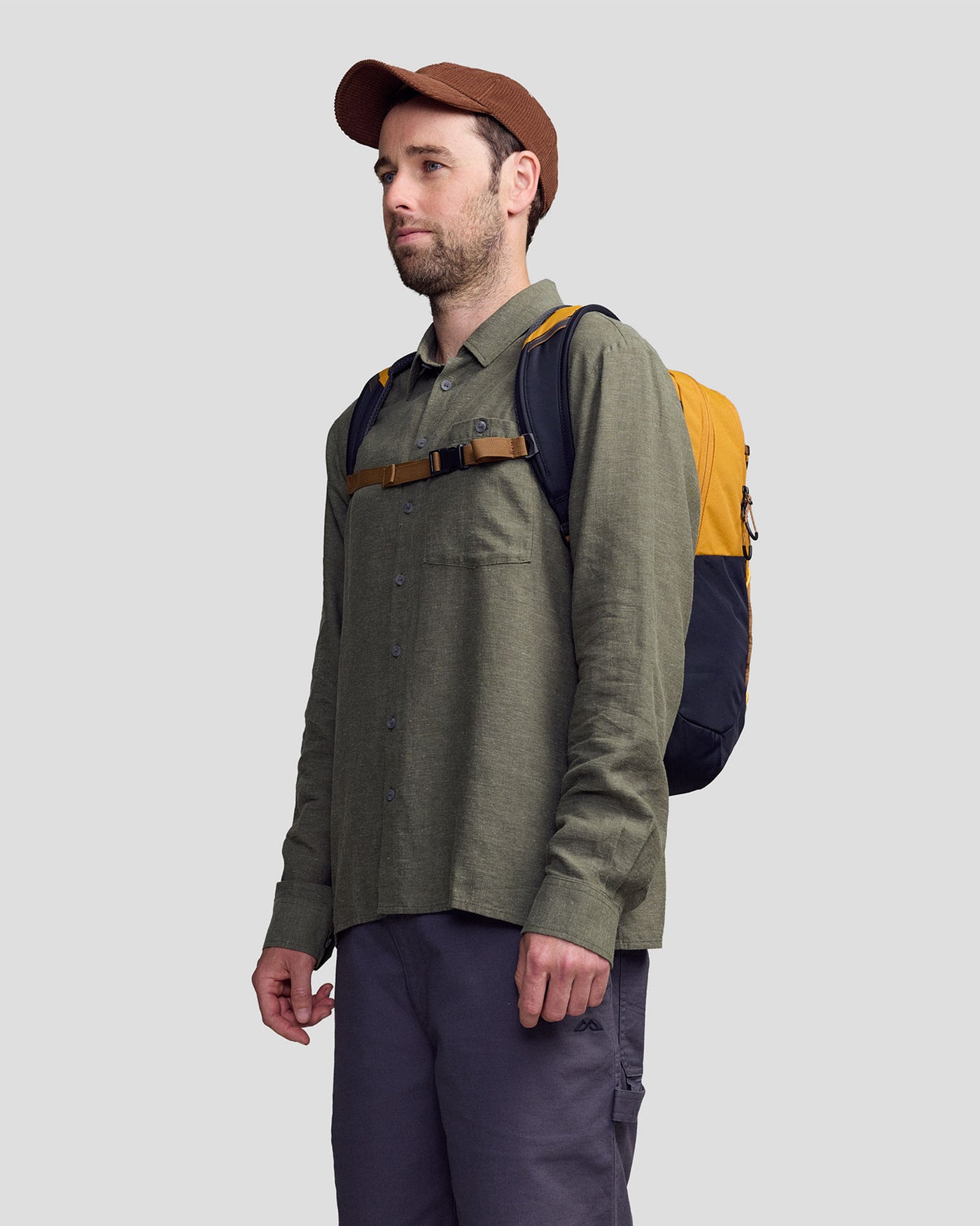 b1676_ov9_mens_weekend_natural_ls_shirt_a_1772398644000