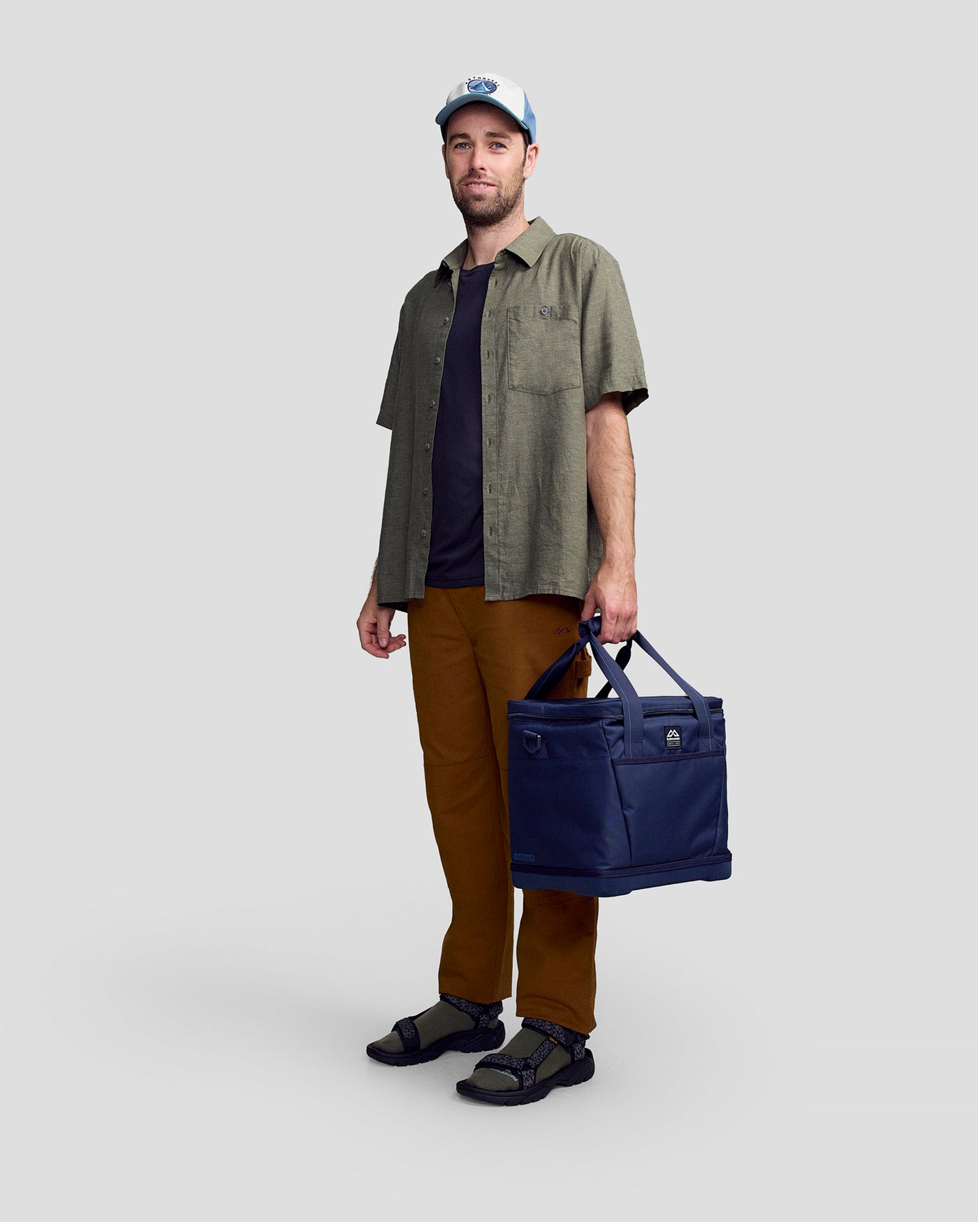 b1678_ov9_mens_weekend_natural_ss_shirt_a_1772398645000