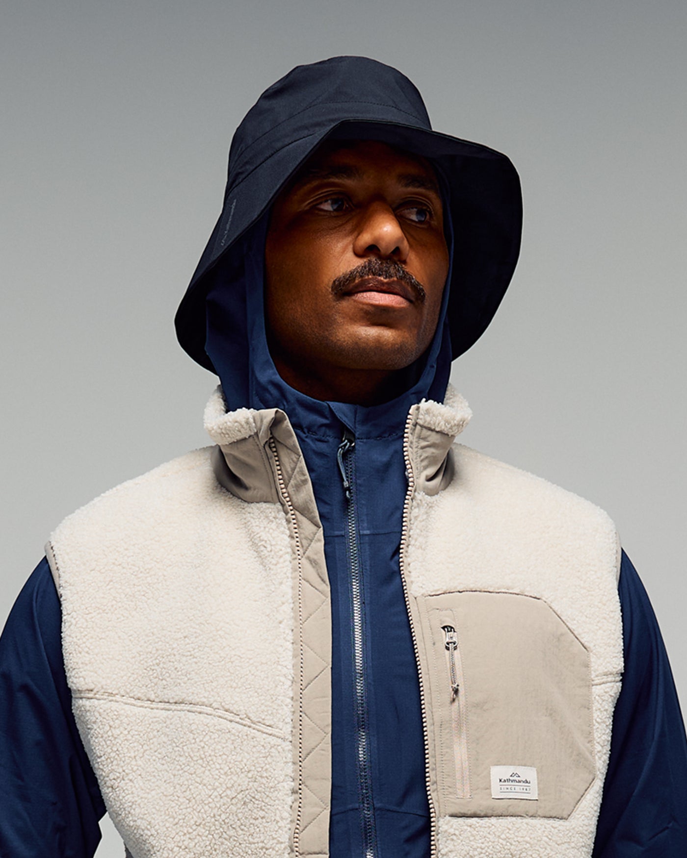 b1718_o4w_trailhead_rain_bucket_hat_b_1772571485000