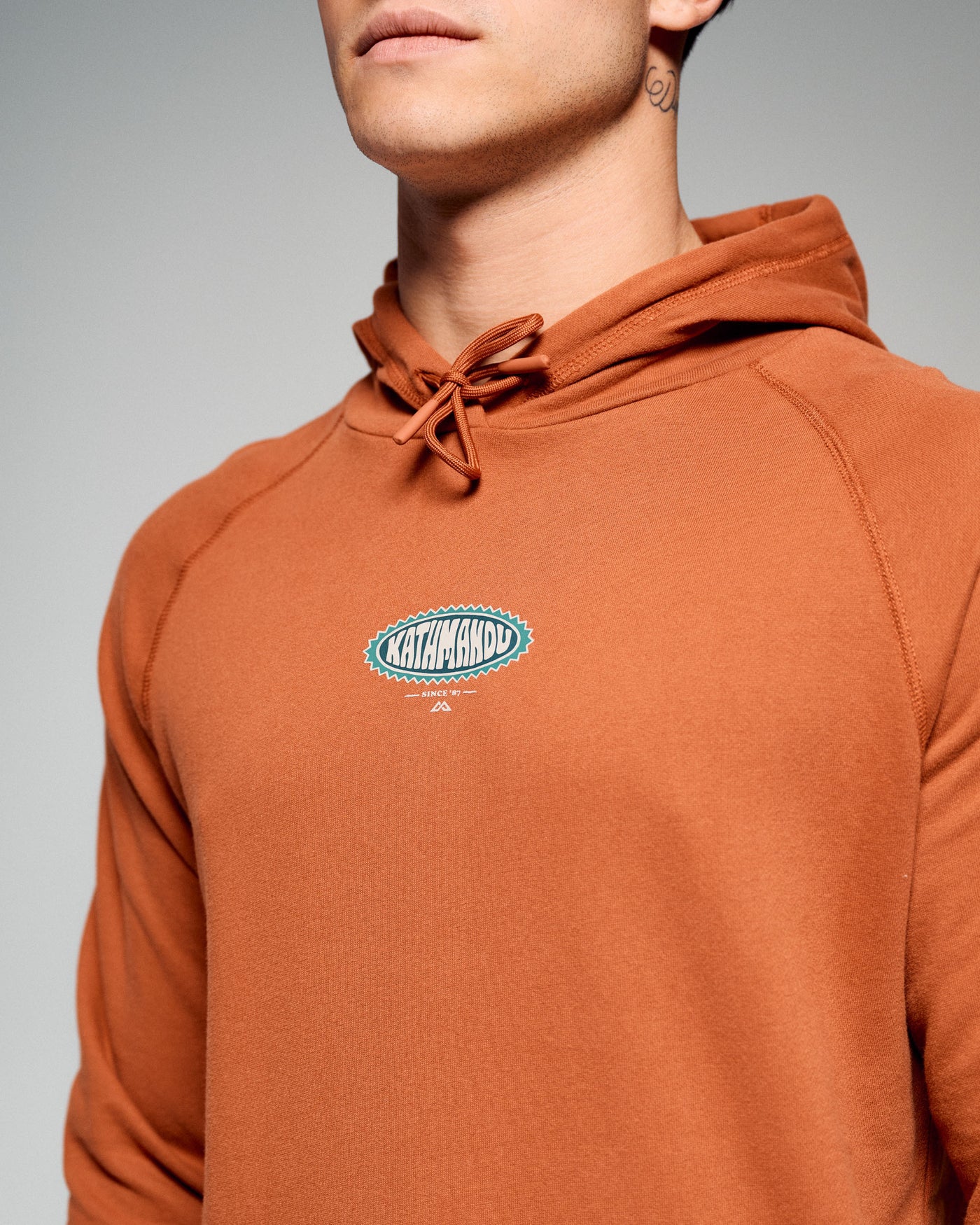 b1765_430_mens_retro_badge_hoodie_b_1775617246000