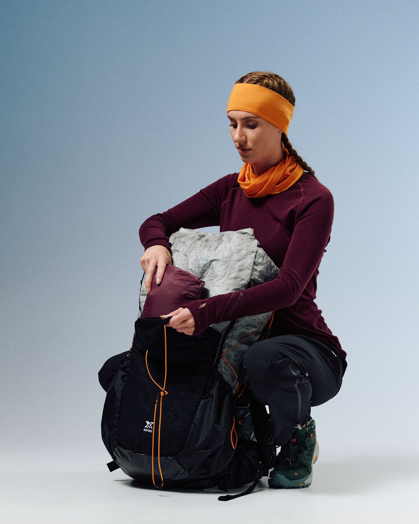 b1810_owi_womens_xt_series_cordura_lt_down_hooded_jacket_f_1777864063000
