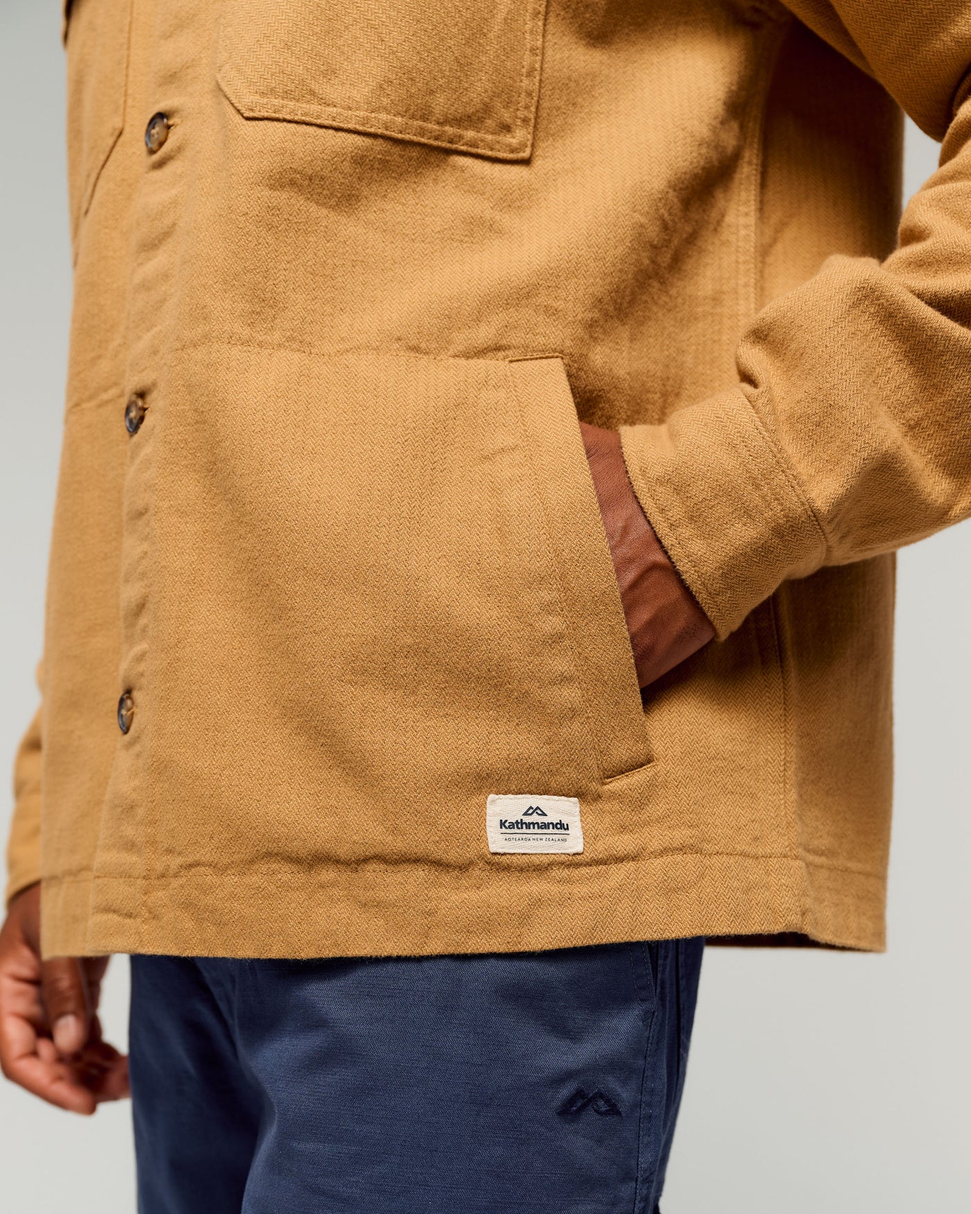 b1870_nza_mens_retreat_huntly_long_sleeve_overshirt_e_1769720849000