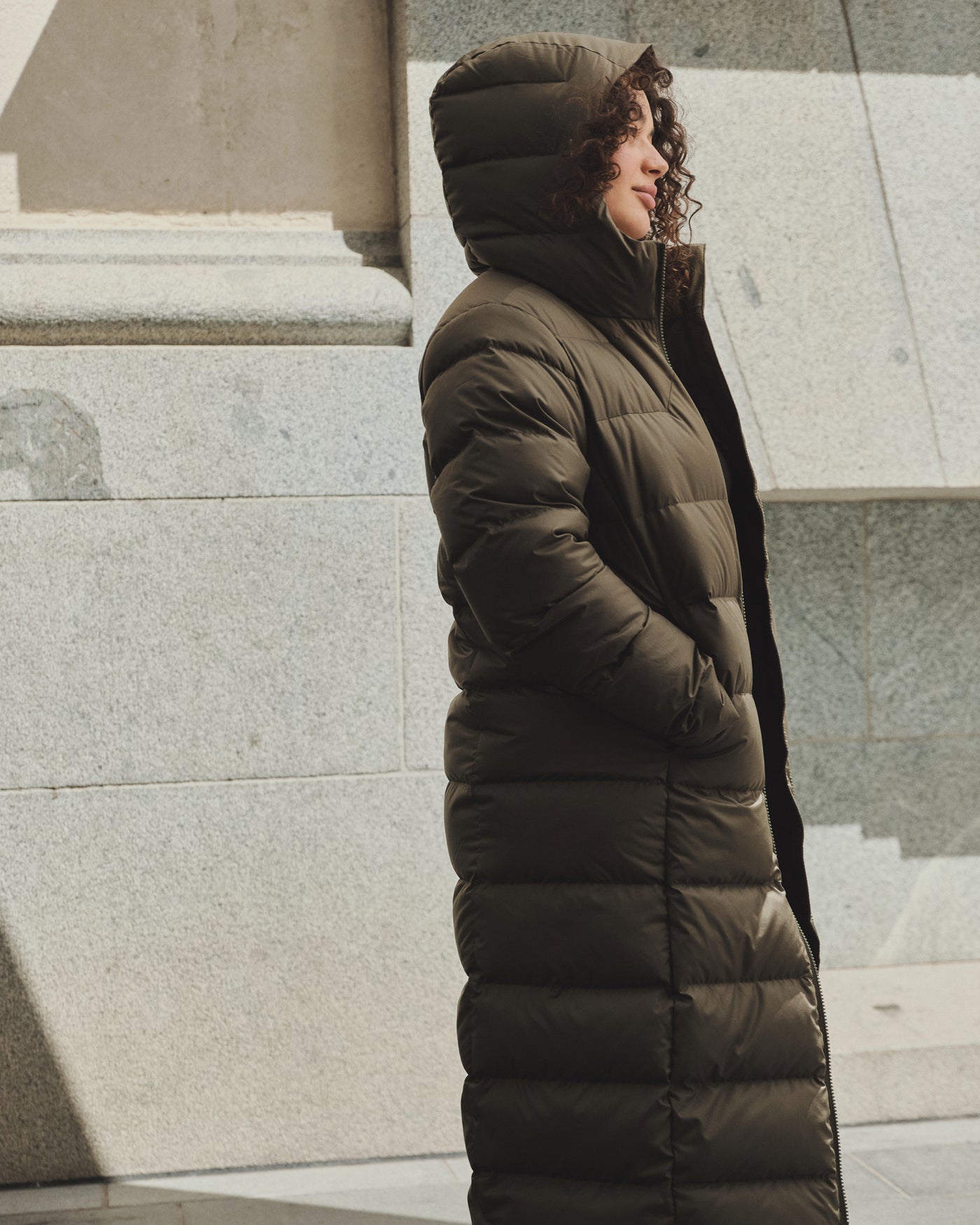 Women's Epiq Down Hooded Long Parka v2 - Light Moss