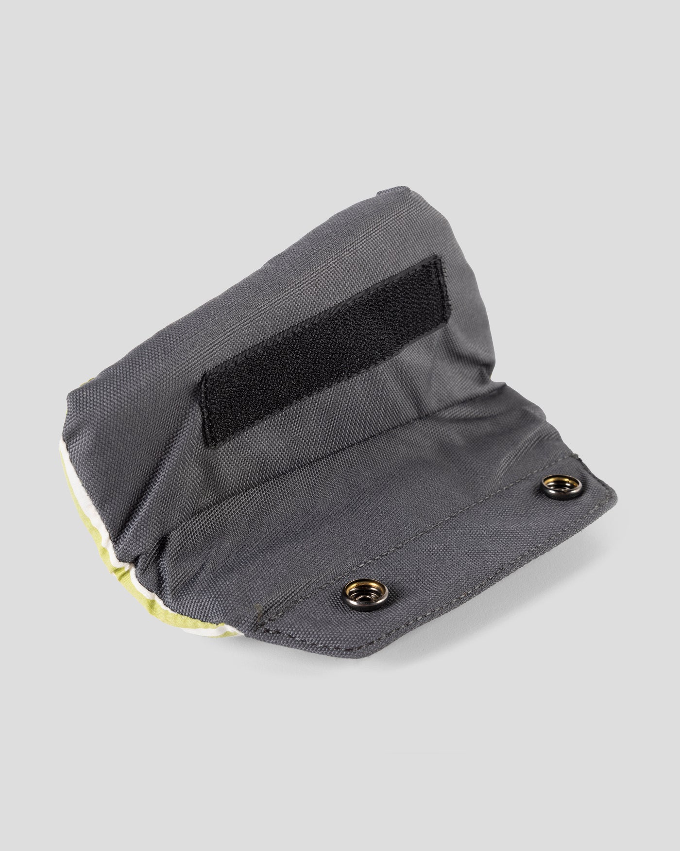 b1928_000_karinjo_child_carrier_replacement_pads_green_e_1745458777000