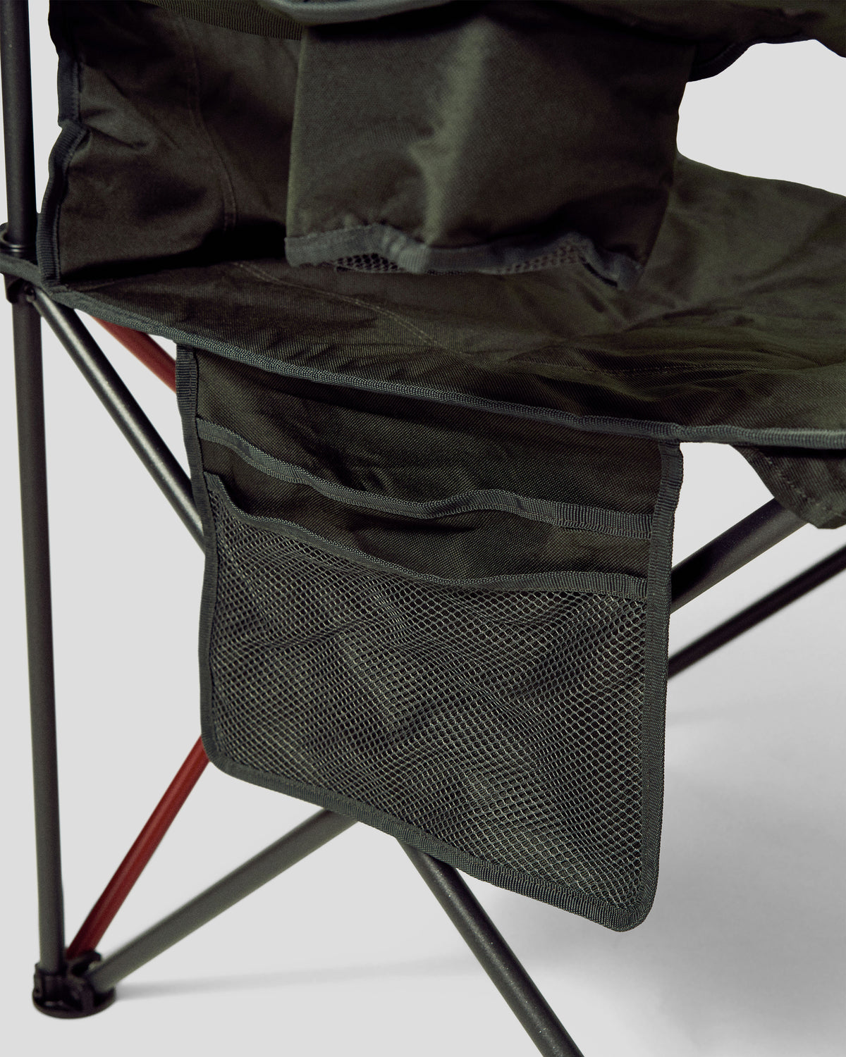 b1968_586_retreat_cooler_armchair_c_1790225241000