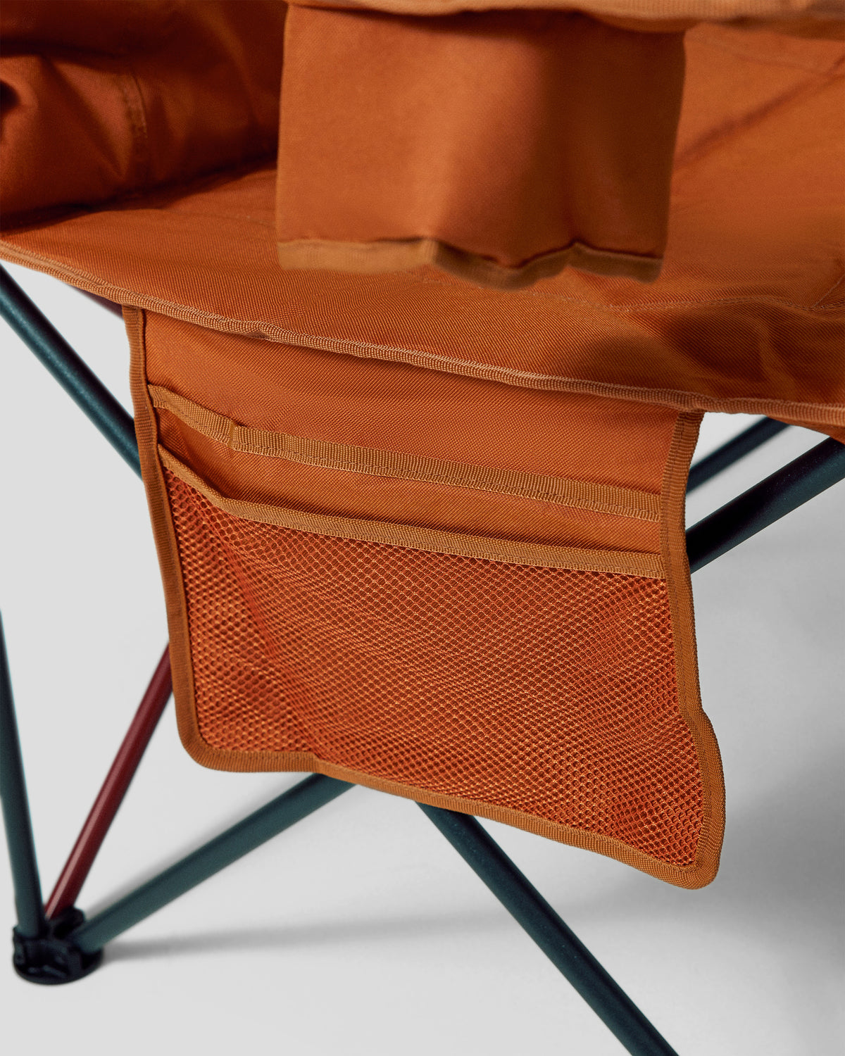 b1968_oyc_retreat_cooler_armchair_h_1790225212000