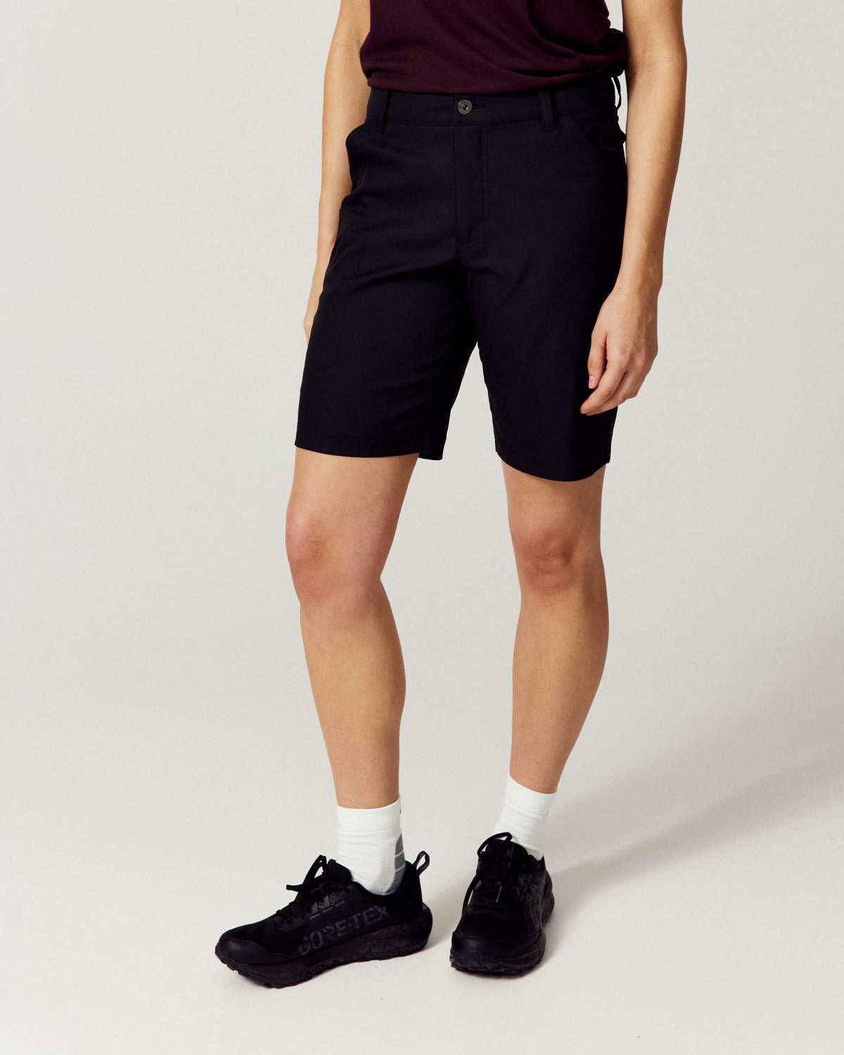 b2010_o4w_womens_flight_9_inch_shorts_a_1790034527000