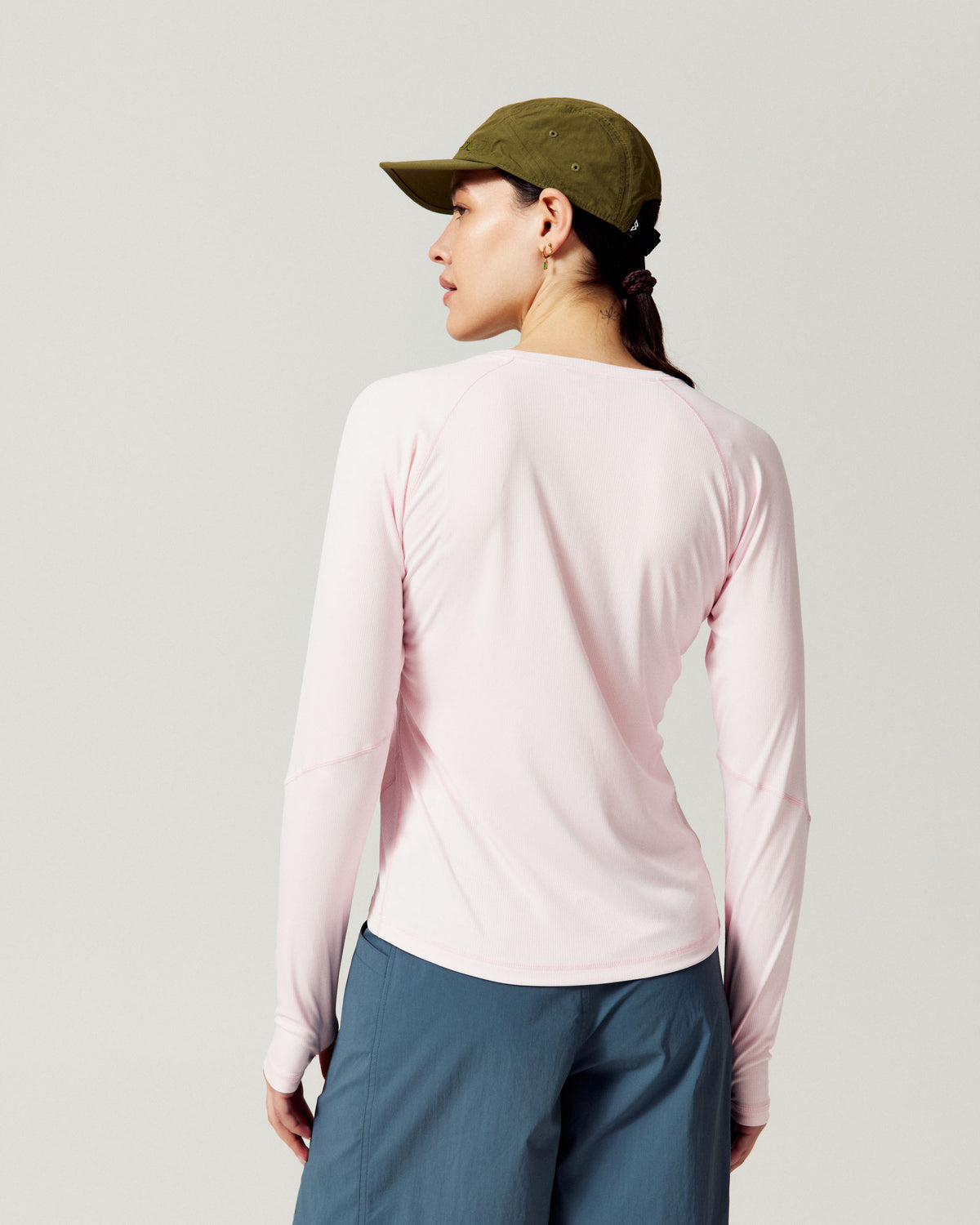 b2022_oyx_Wmns_sun_stopper_lt_long_sleeve_top_v2_f_1790025576000