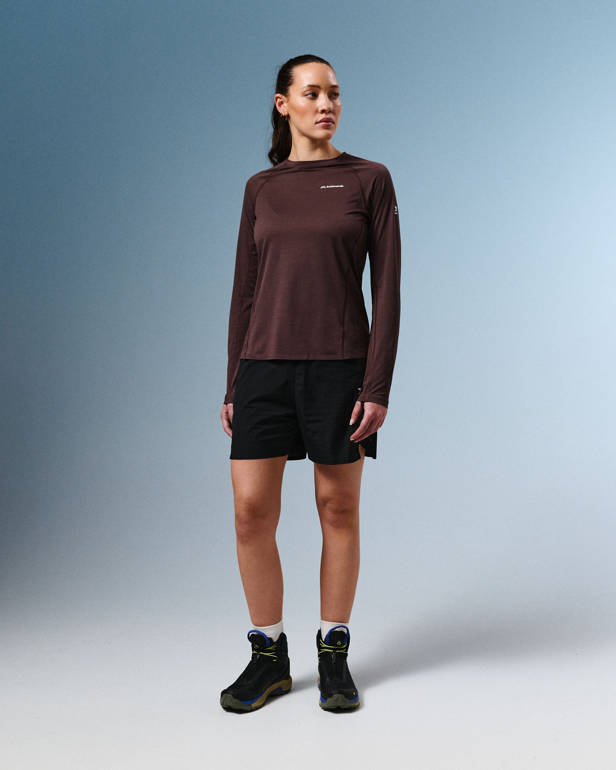 b2026_owq_womens_xt_series_deltapeak_lt_long_sleeve_top_b_1792619730000