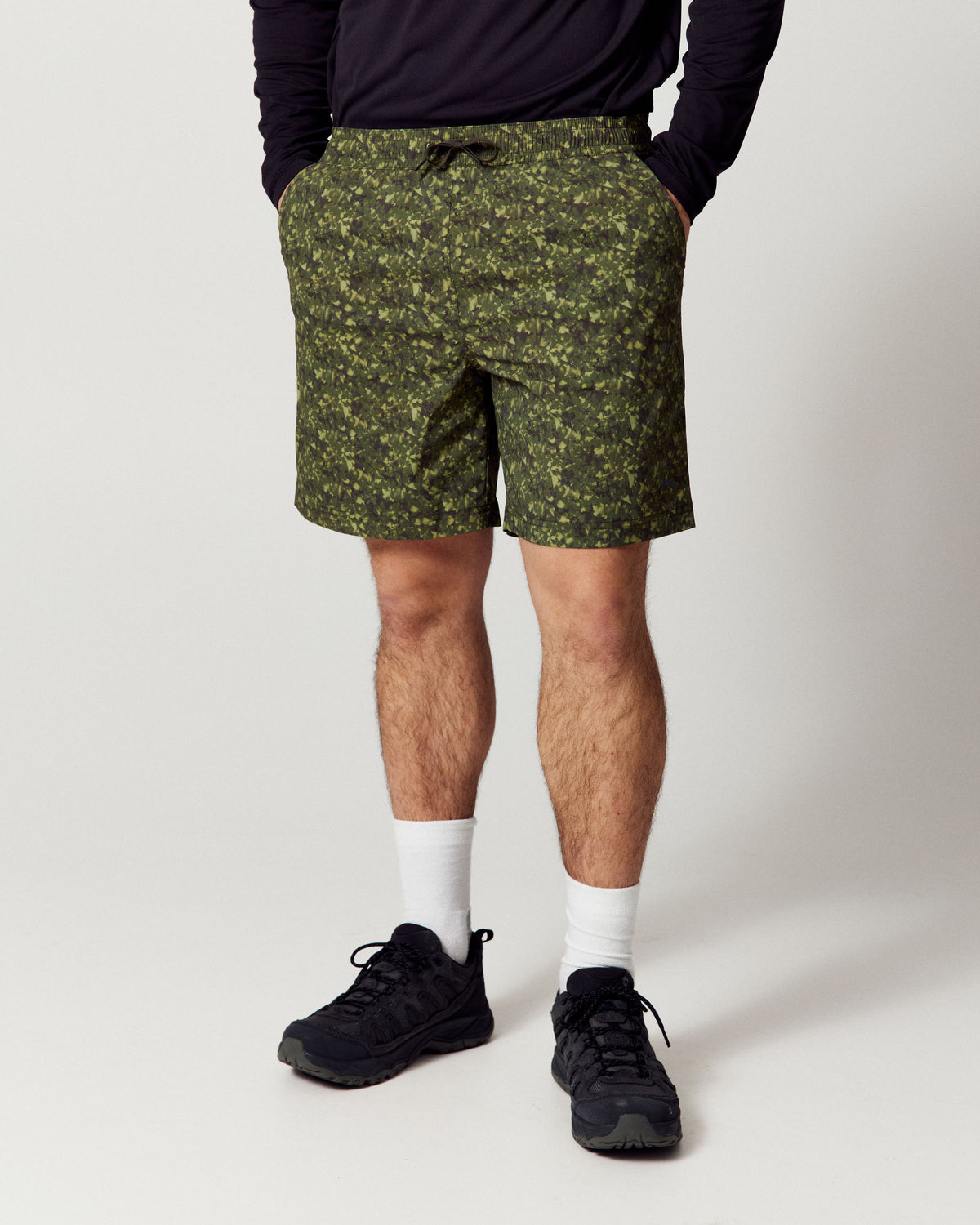 b2027_ozc_mens_trailhead_7_inch_shorts_a_1789084156000