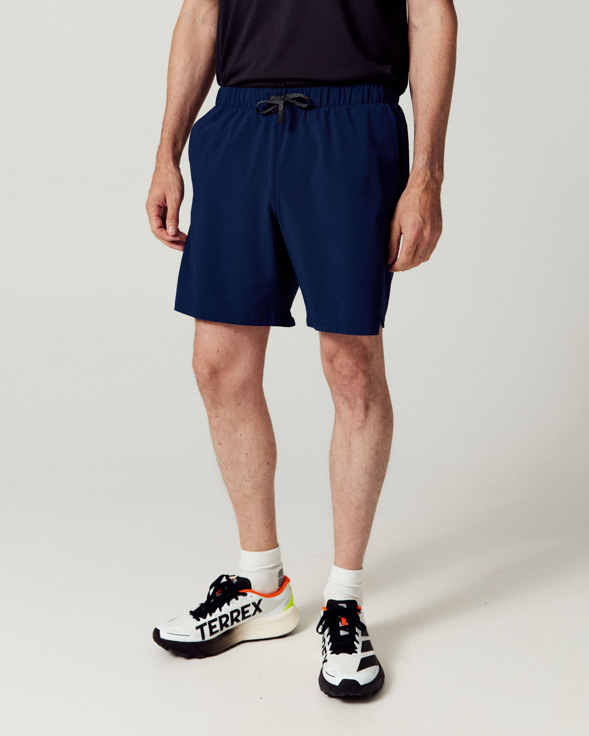 b2035_ou3_mens_seeker_7_inch_unlined_shorts_v2_b_1790025567000