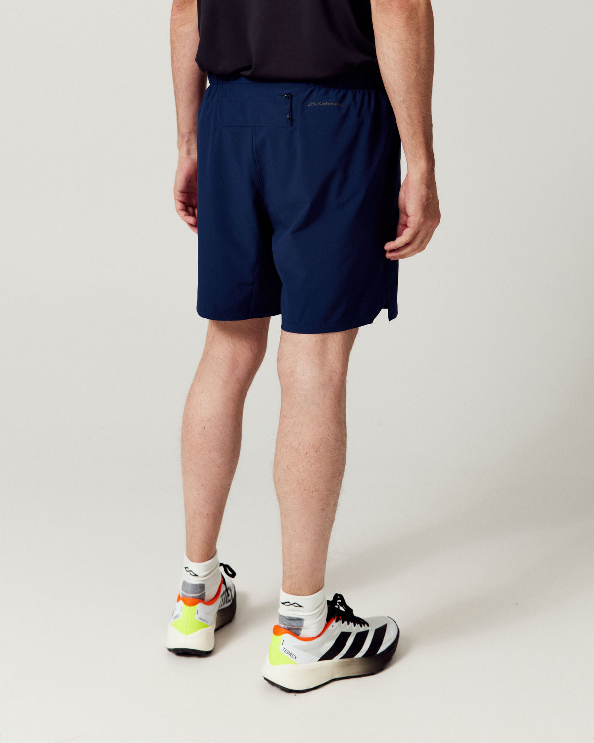 b2035_ou3_mens_seeker_7_inch_unlined_shorts_v2_e_1790025568000