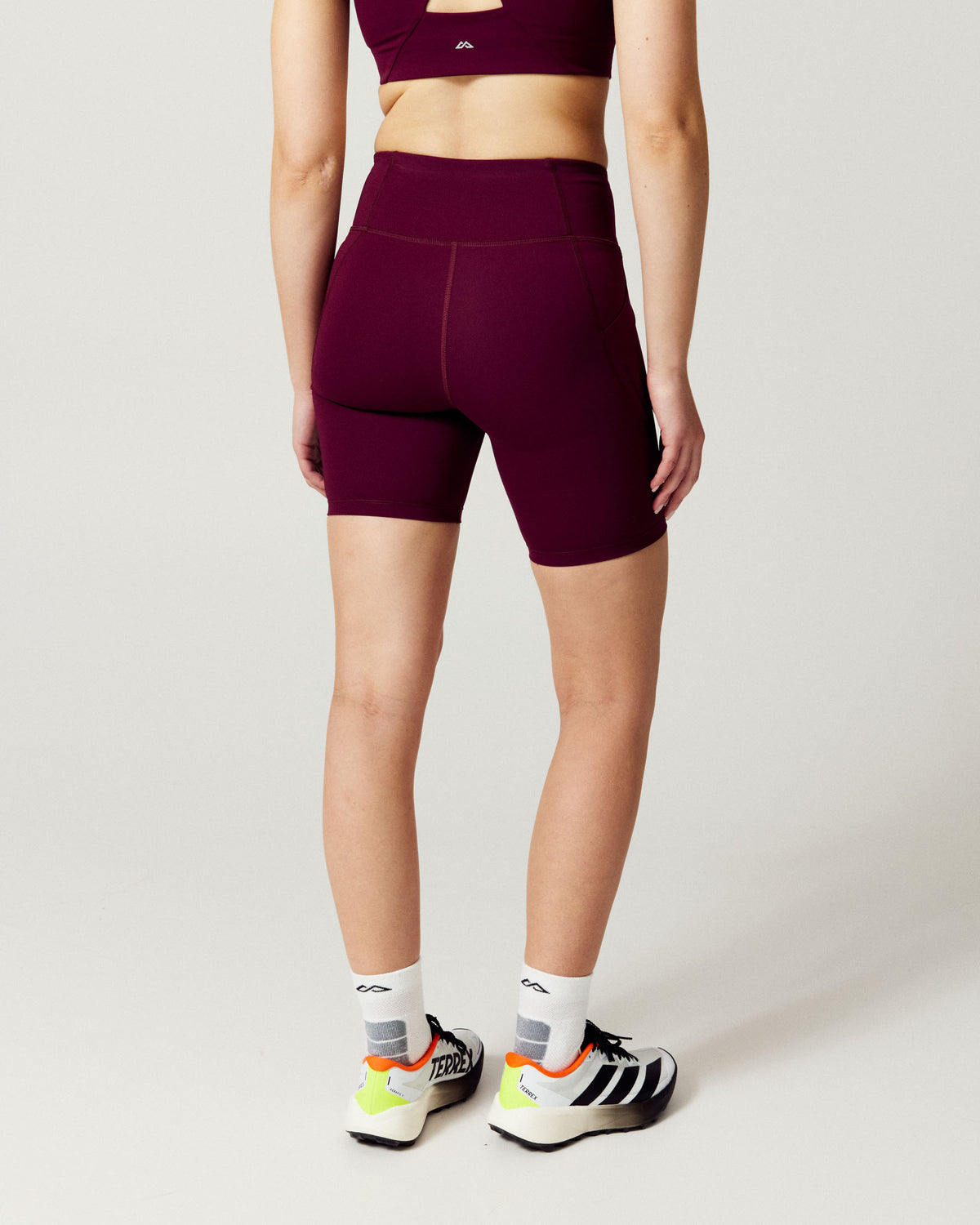 b2038_owi_seeker_womens_7_inch_tight_shorts_v2_e_1791935671000