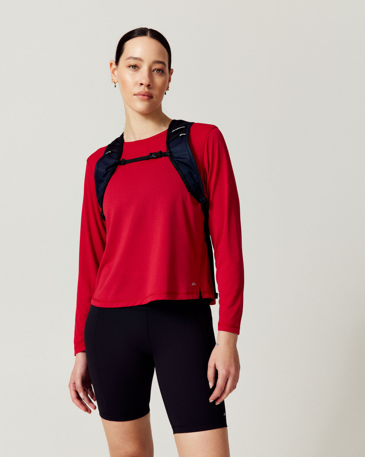 b2041_oyg_womens_seeker_long_sleeve_top_v2_a_1790025561000
