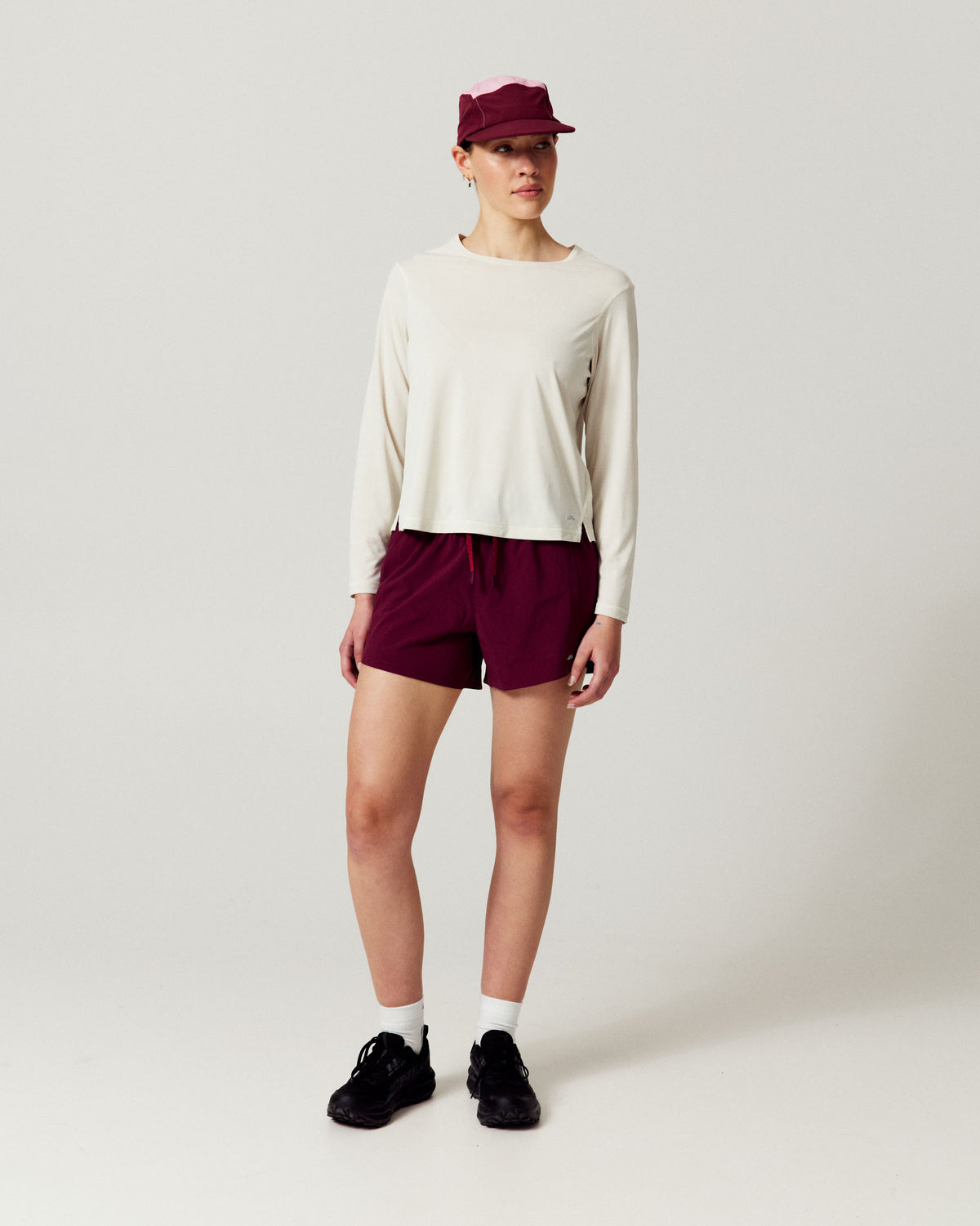b2041_oyh_womens_seeker_long_sleeve_top_v2_b_1790025563000