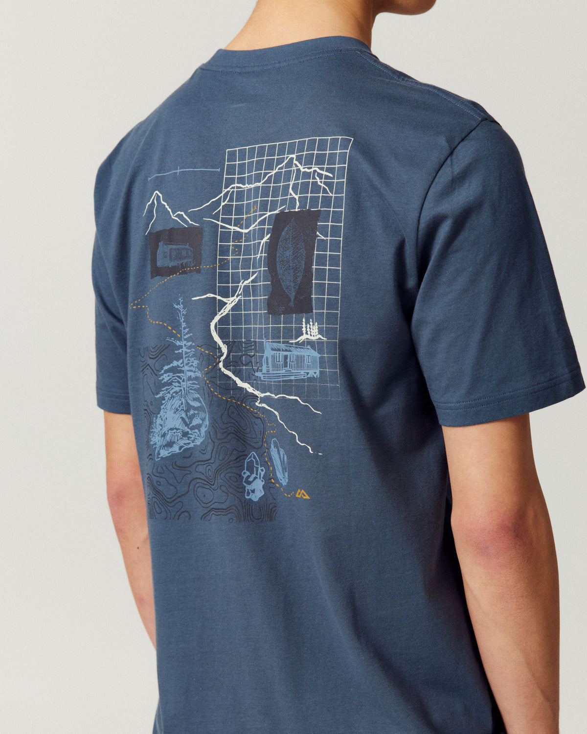 b2074_621_mens_on_the_trail_organic_cotton_short_sleeve_tee_e_1790034525000