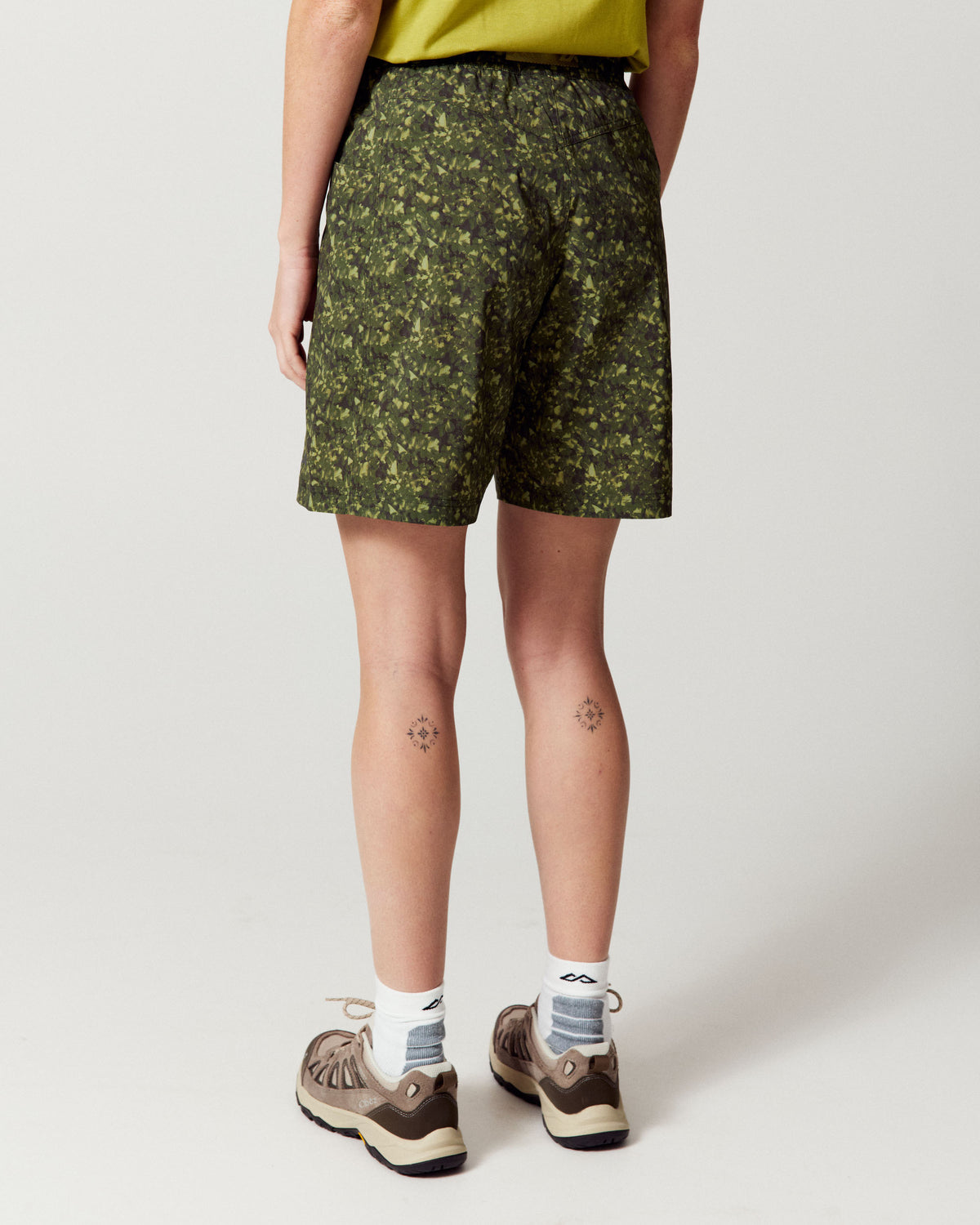 b2224_ozc_womens_trailhead_cargo_7_inch_shorts_c_1789084123000