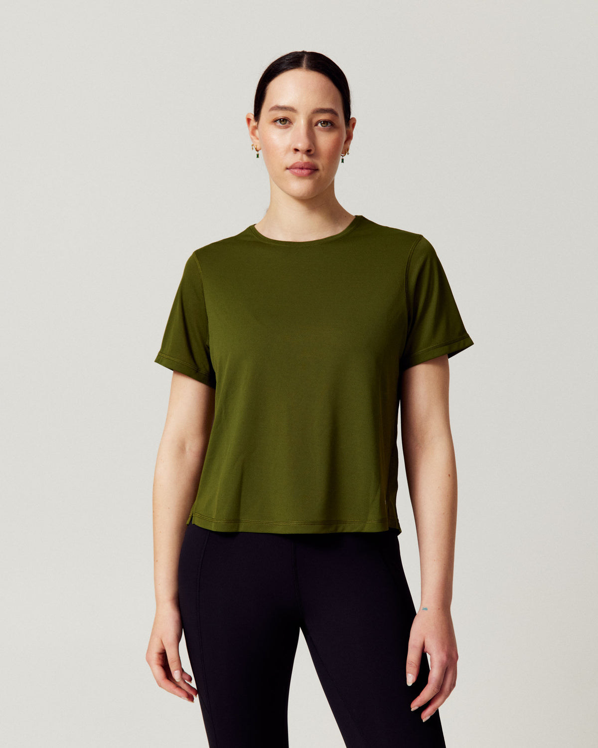 b2257_715_womens_seeker_short_sleeve_tee_v2_c_1790025552000