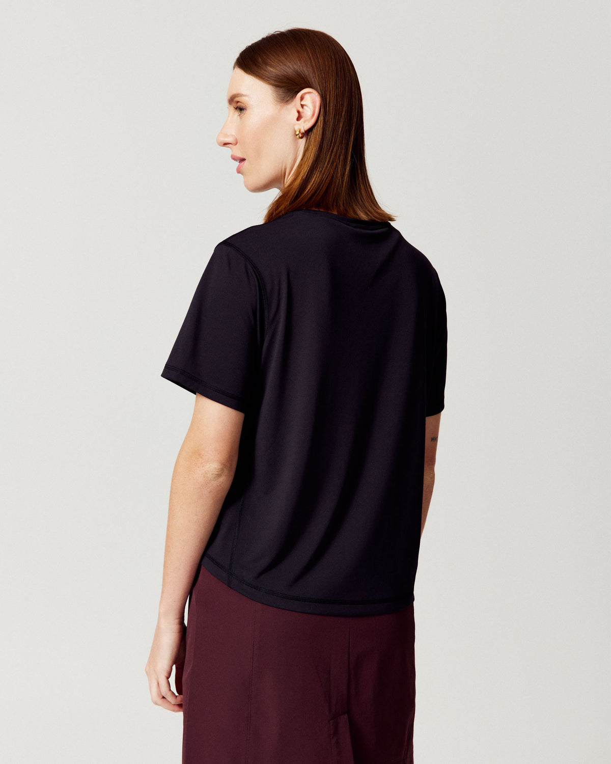 b2257_o4w_womens_seeker_short_sleeve_tee_v2_e_1789084124000