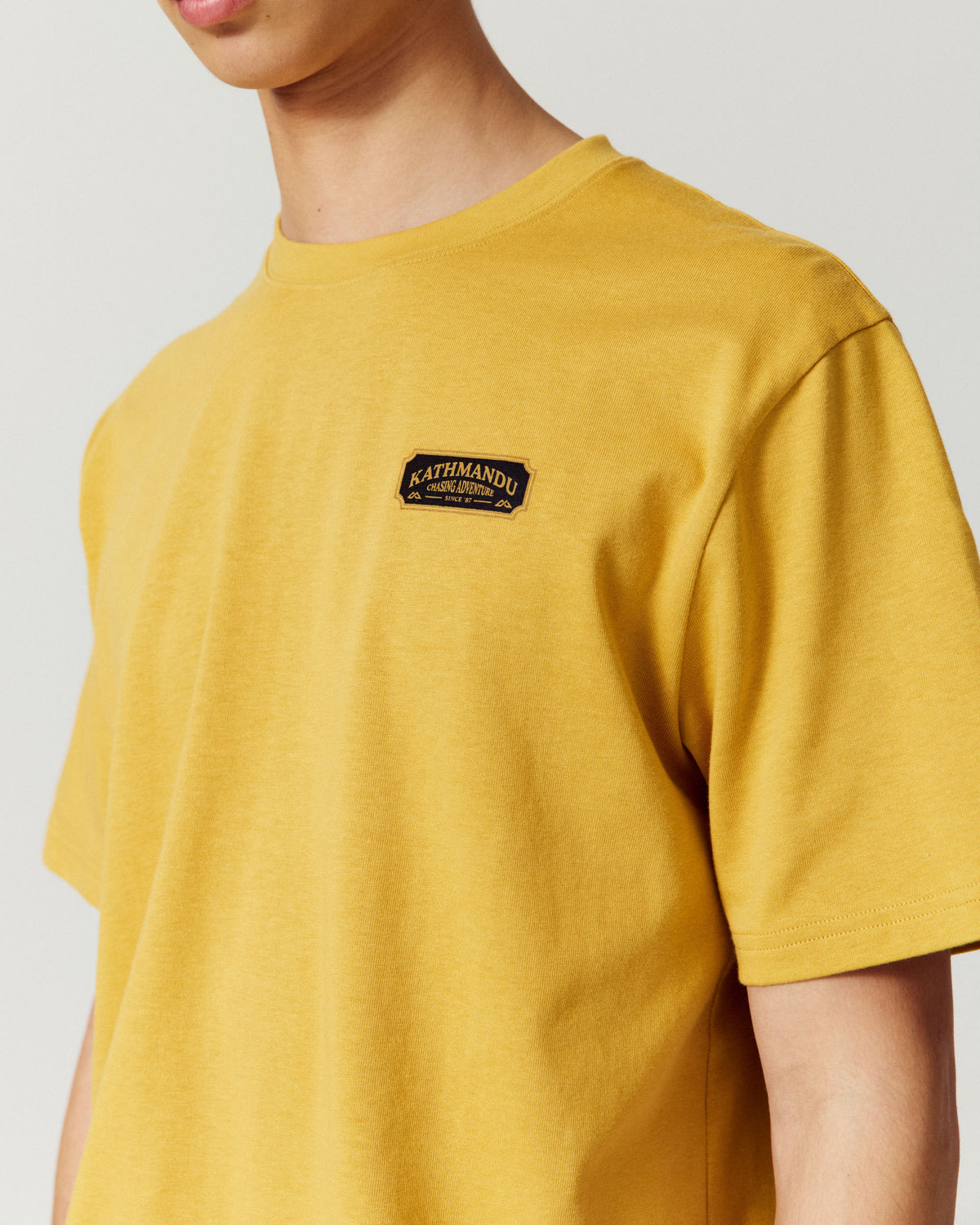 b2375_454_mens_chasing_organic_cotton_short_sleeve_tee_c_1790034515000