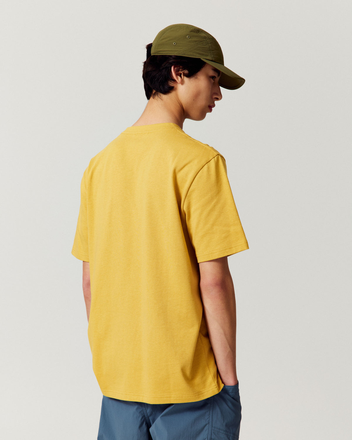 b2375_454_mens_chasing_organic_cotton_short_sleeve_tee_d_1790034515000