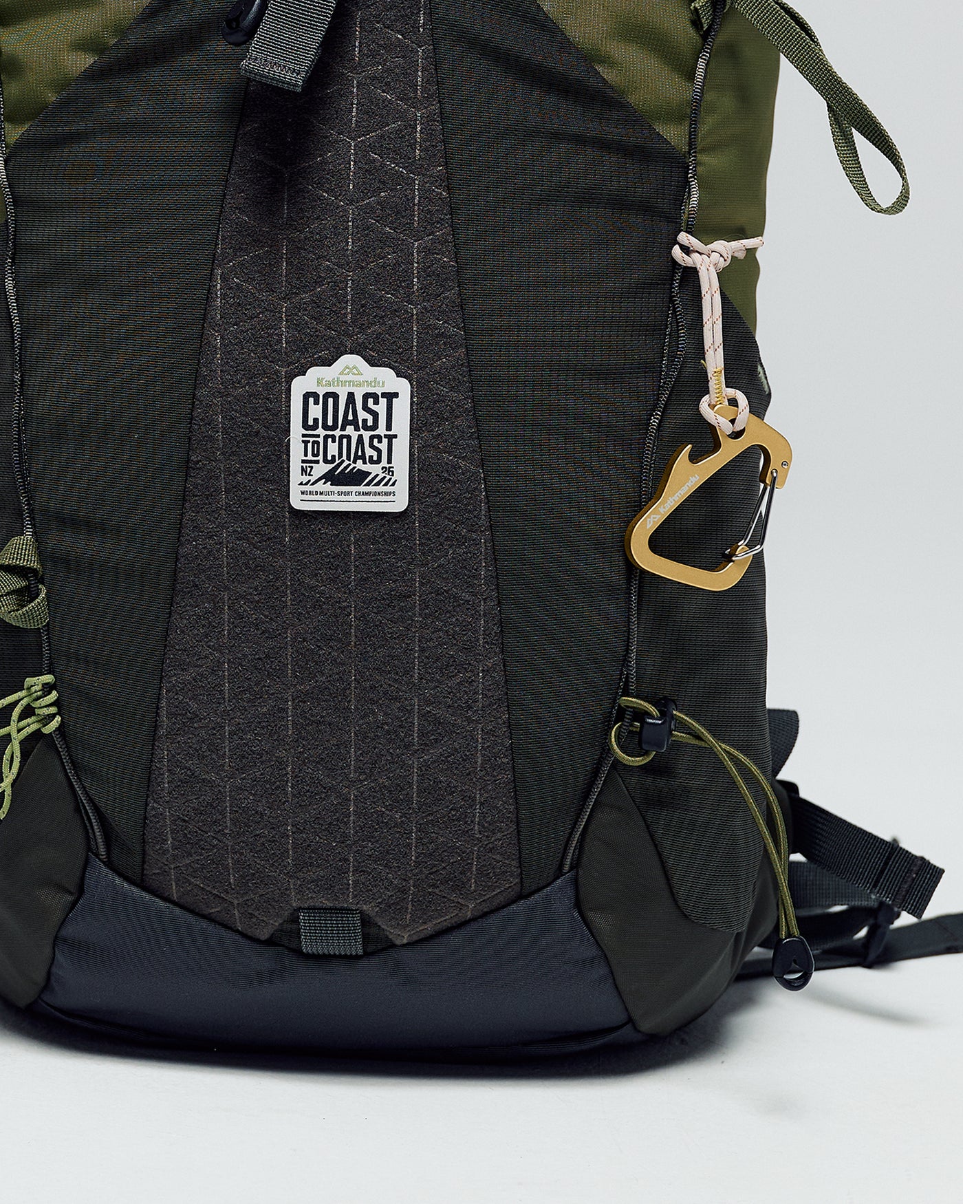 Coast To Coast - Trailhead Badge 2026 - White