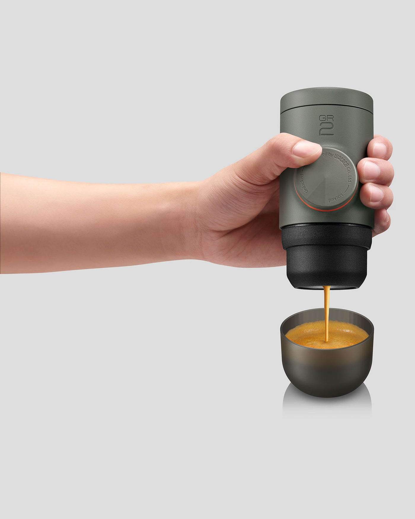 b2547_p06_unisex_wacaco_minipresso_gr2_portable_espresso_machine_e_1760391953000