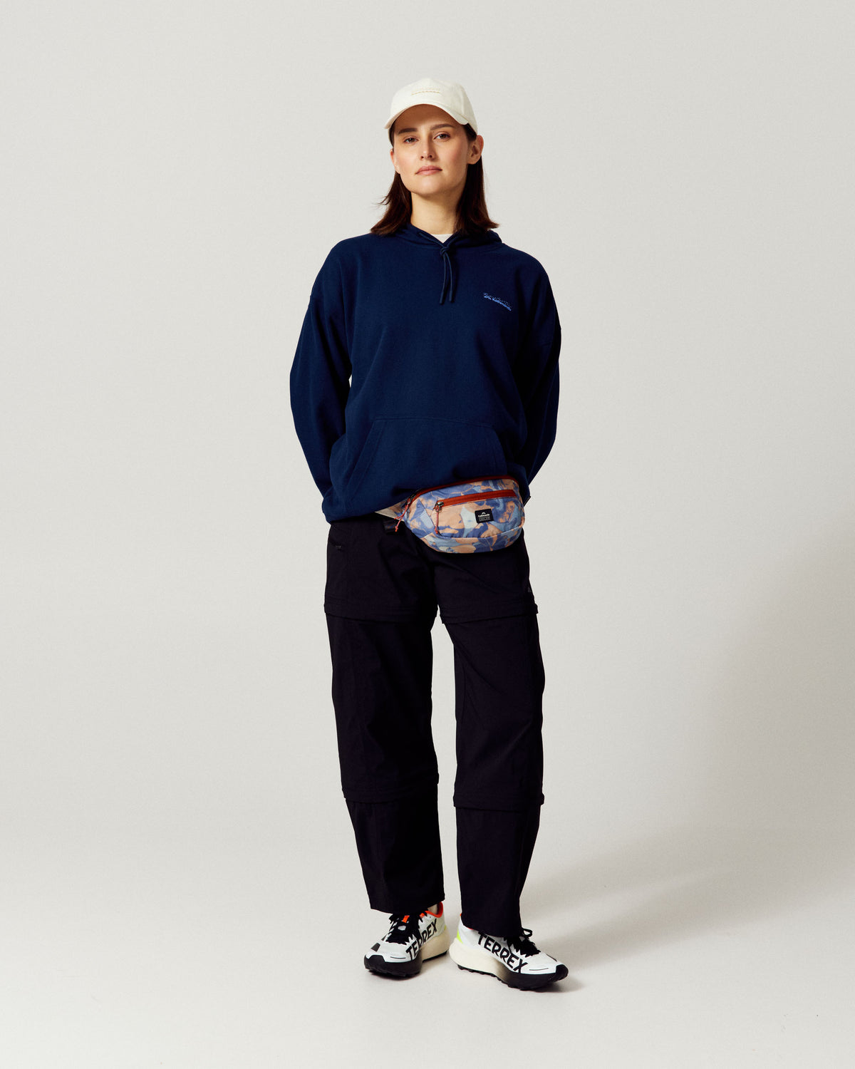 b2552_ou3_womens_daydream_relaxed_hoodie_b_1790034510000