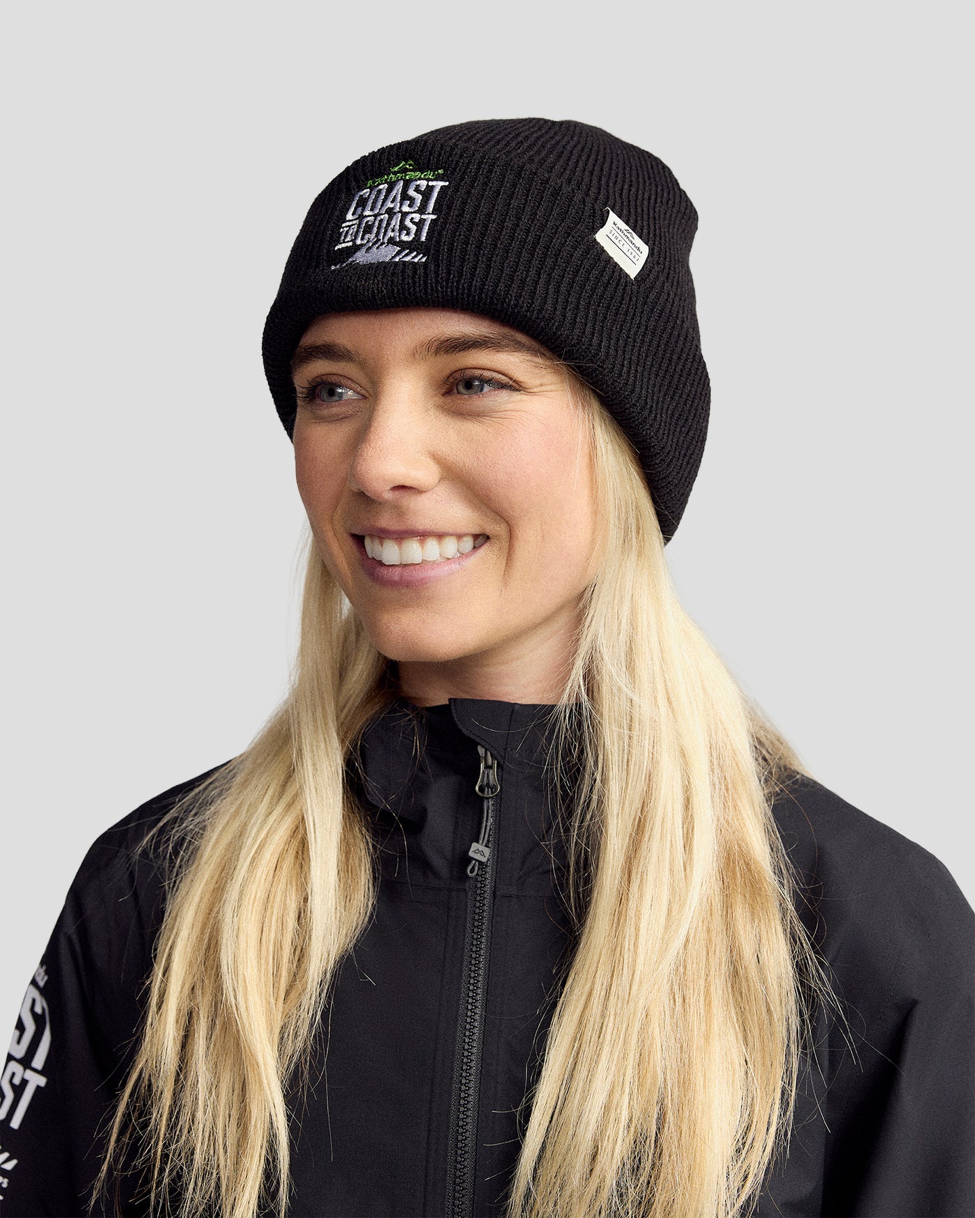 b2617_o4w_coast_to_coast_fyfe_beanie_e_1600x2000_2a2e340_1763339418000