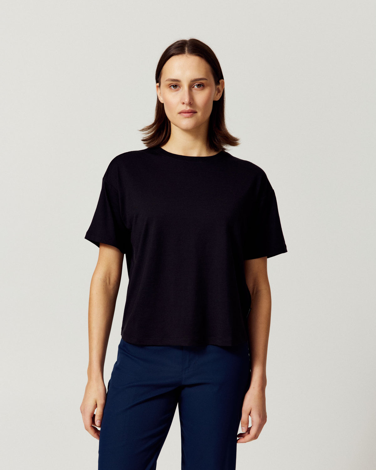 b2623_o4w_womens_merino_boxy_short_sleeve_tee_d_1790034499000