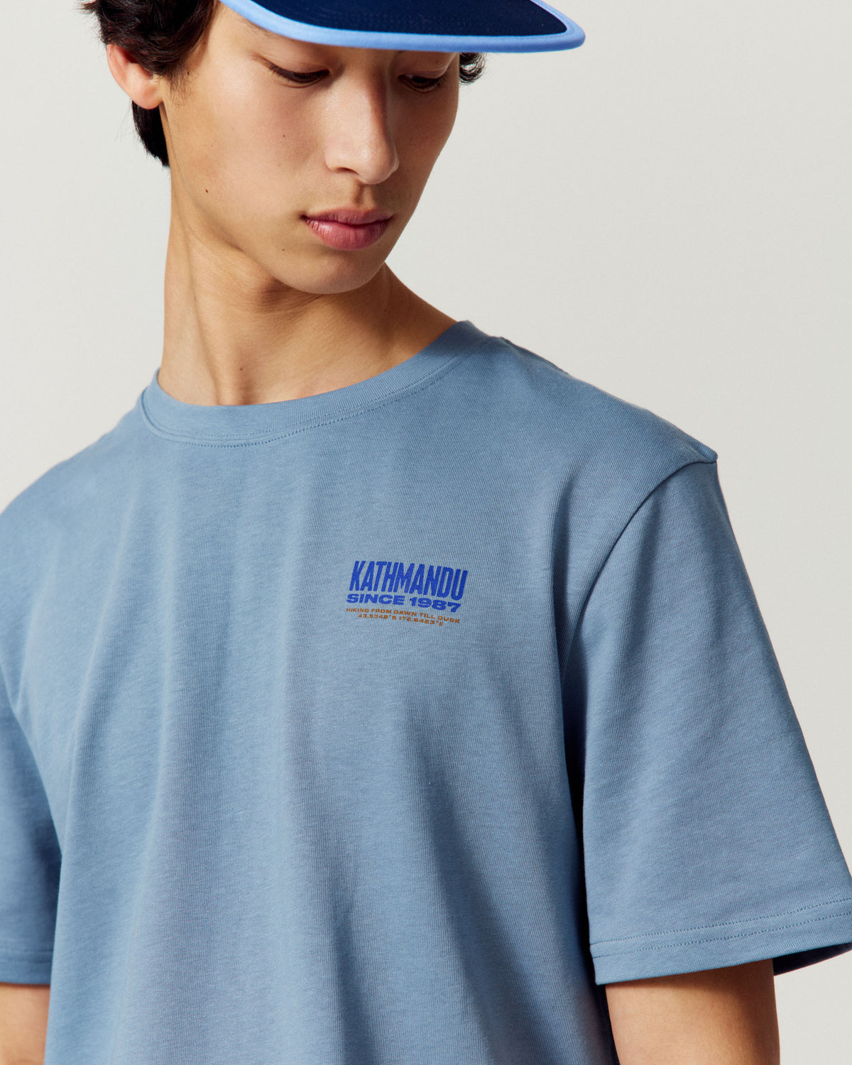 b2732_oyi_mens_climber_organic_cotton_short_sleeve_tee_c_1790034493000