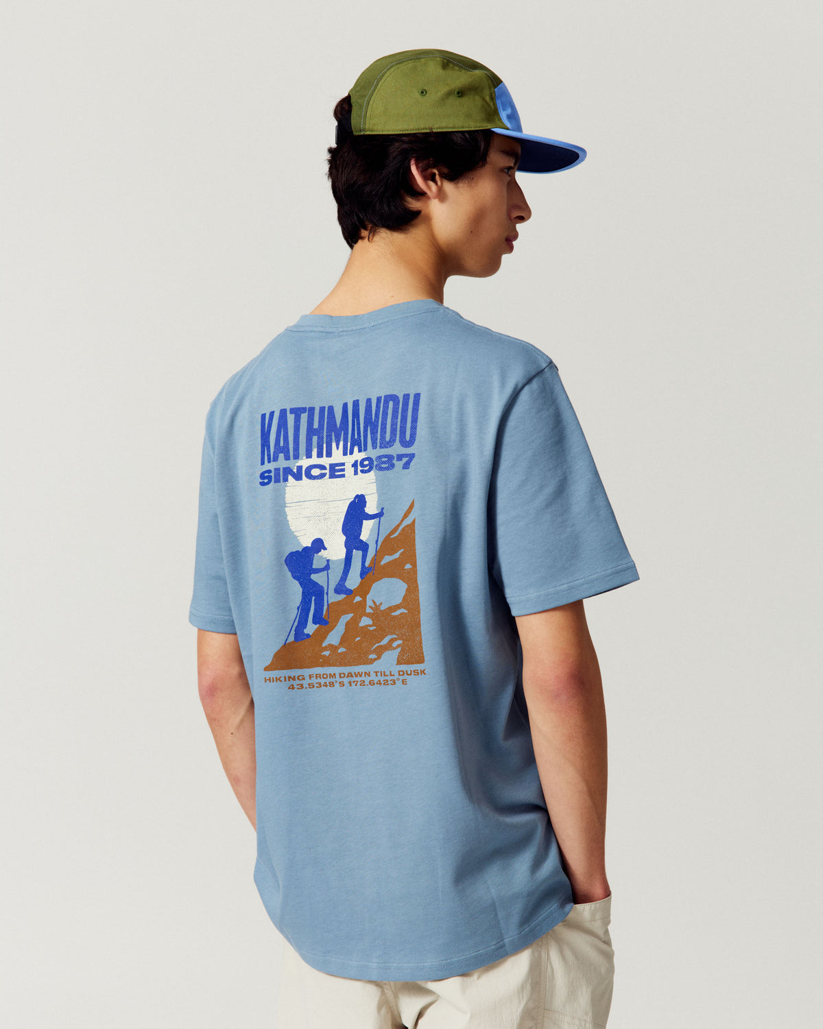 b2732_oyi_mens_climber_organic_cotton_short_sleeve_tee_d_1790034493000