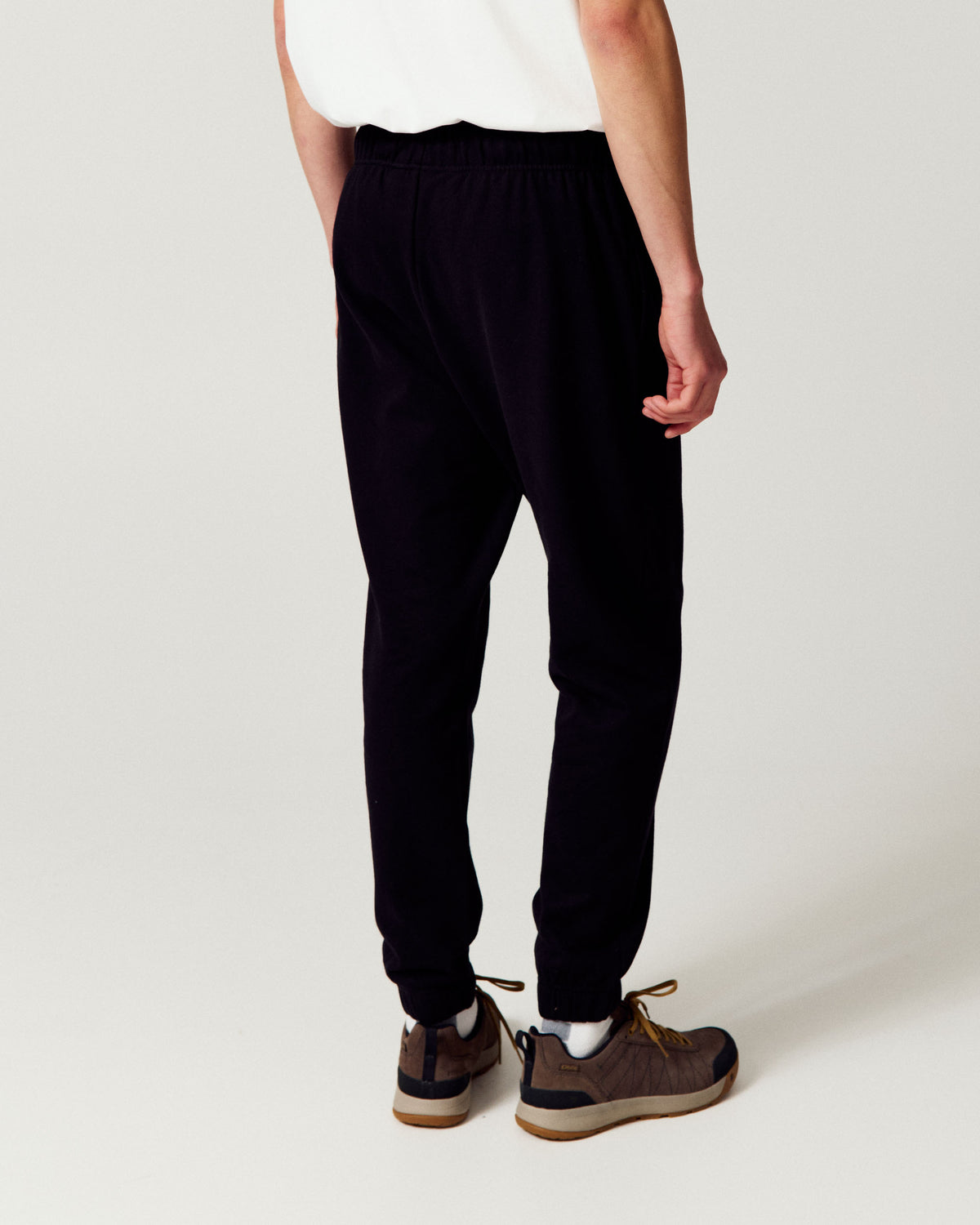 b2738_o4w_mens_embroidered_heritage_joggers_d_1791935666000