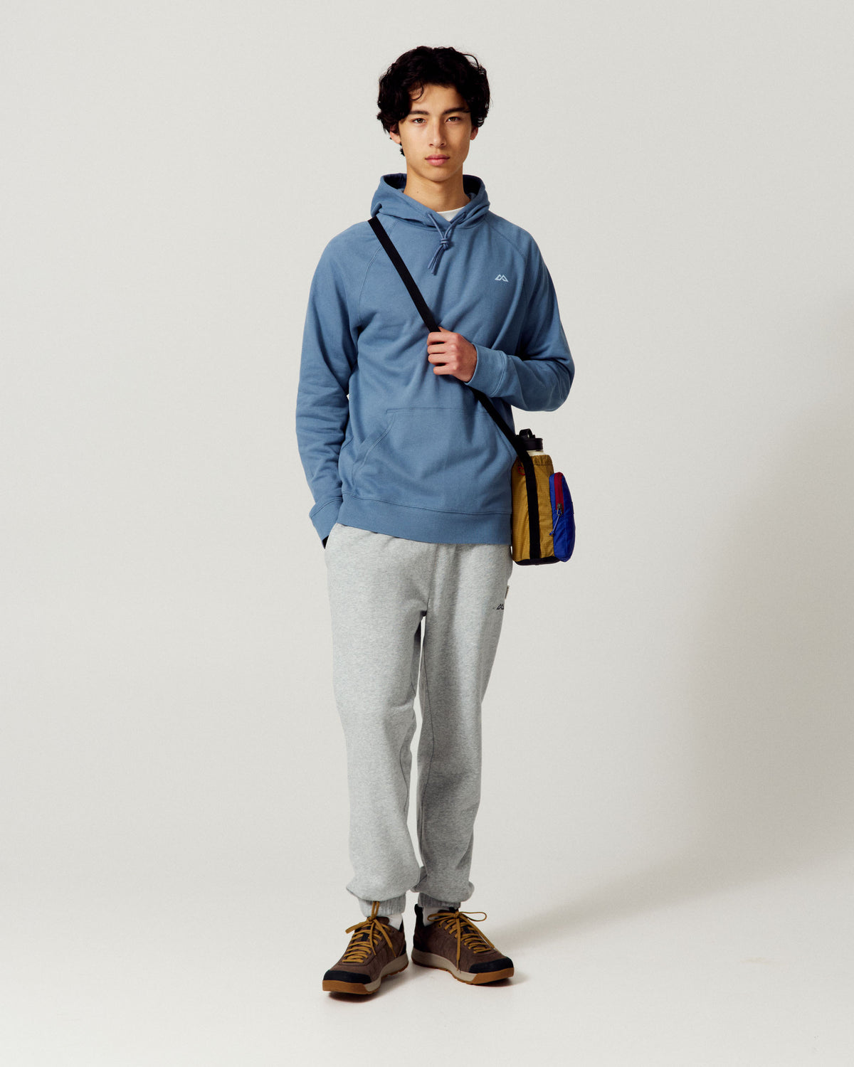 b2739_a54_mens_twin_peak_logo_joggers_b_1790034477000