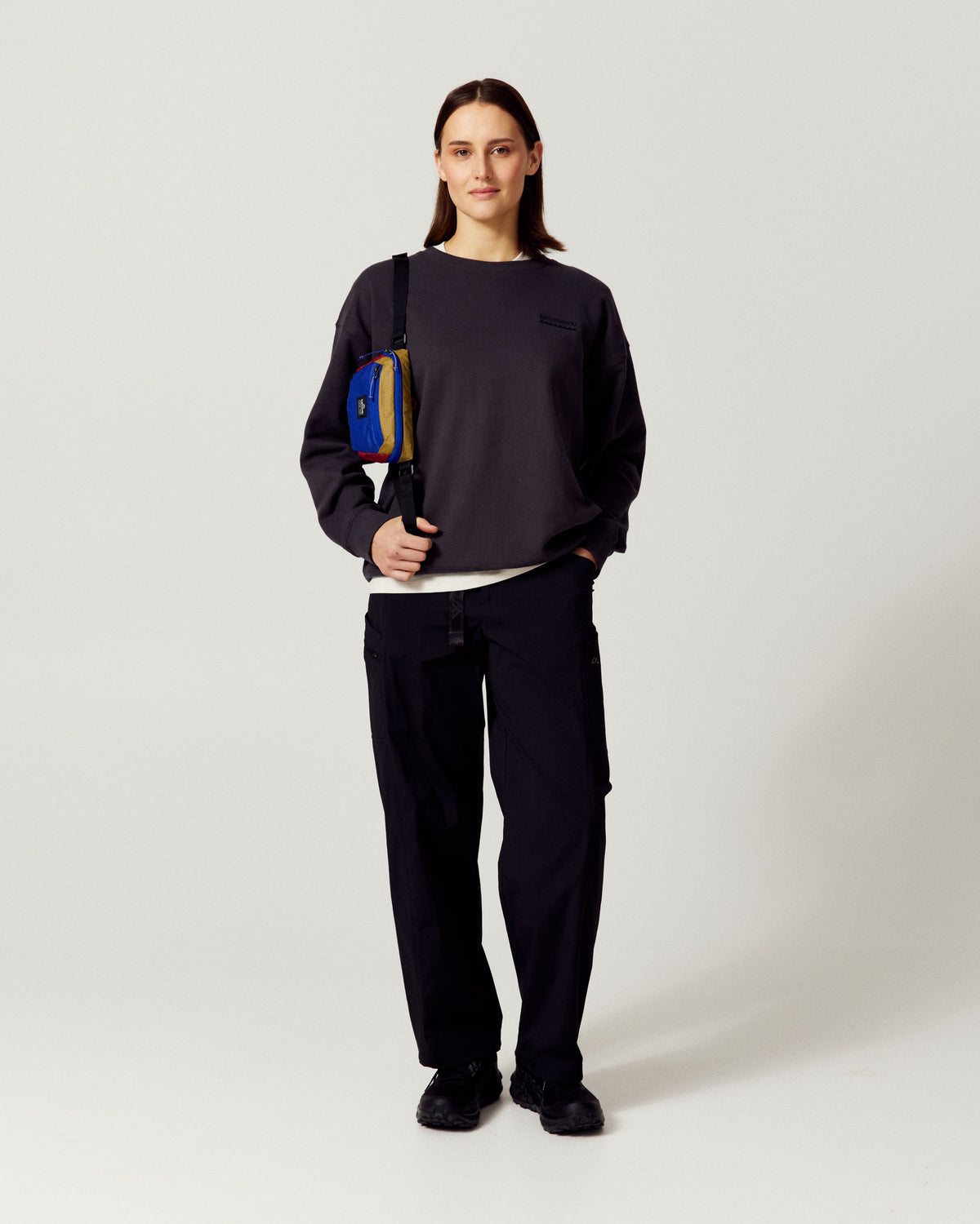 b2740_otk_womens_embroidered_heritage_crew_b_1790034469000