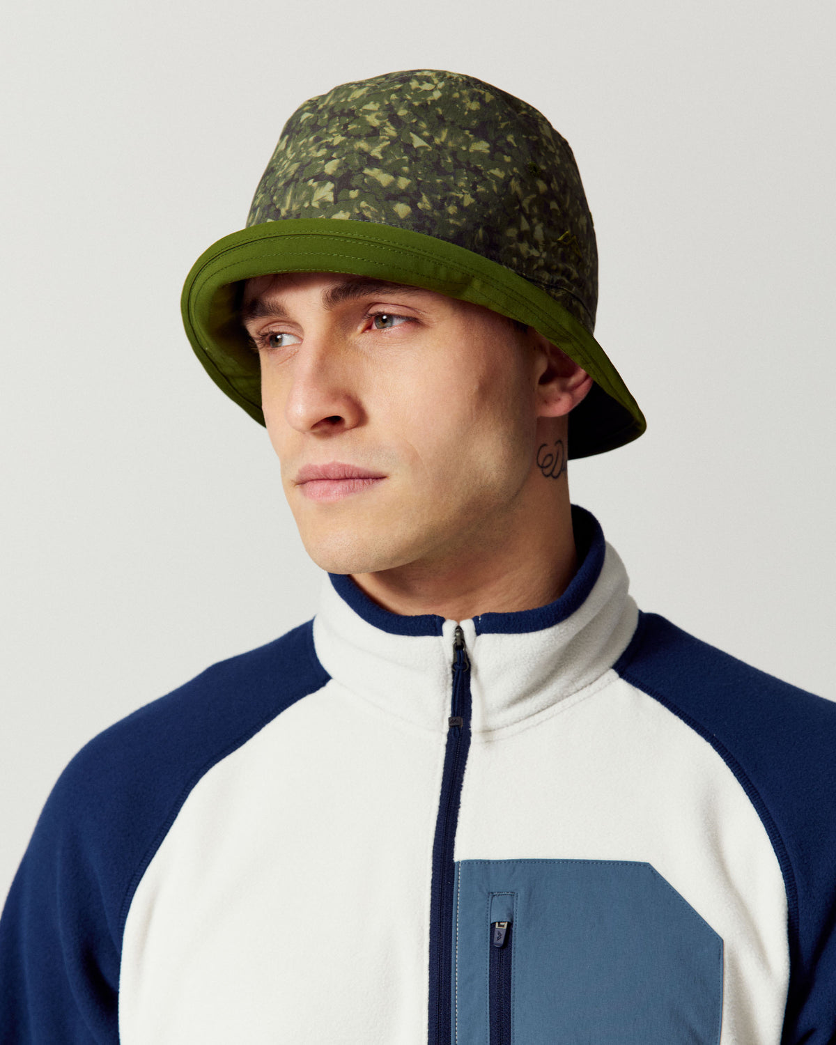 b2743_p37_trailhead_reversible_bucket_hat_a_1789084122000