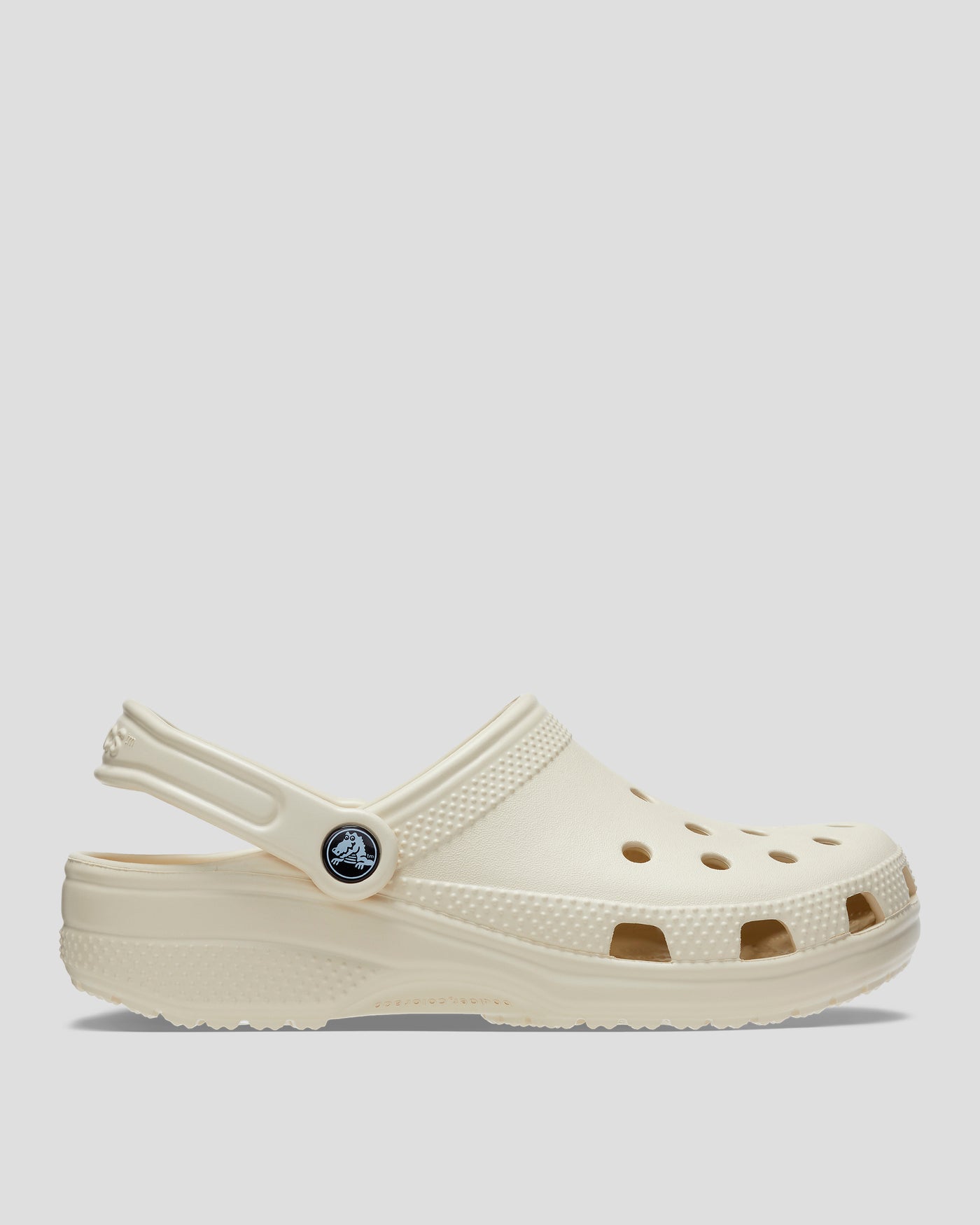 b2883_okr_crocs_classic_clog_adult_a_1764274249000
